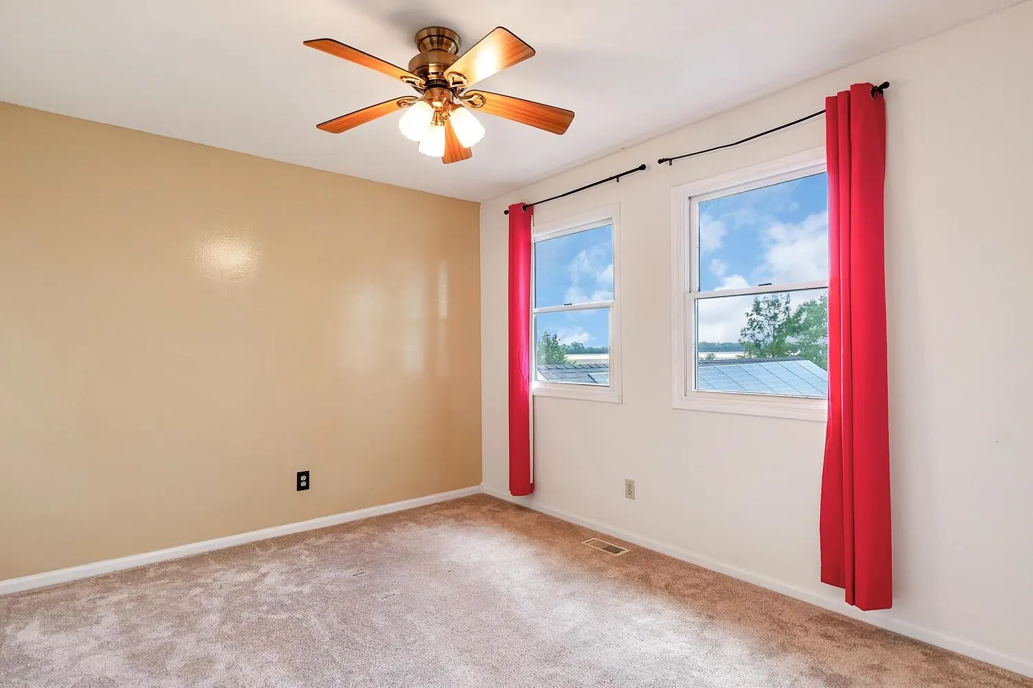 Sedgwick, Kansas 67135, United States, 7 Bedrooms Bedrooms, ,5 BathroomsBathrooms,Residential,Active,154874