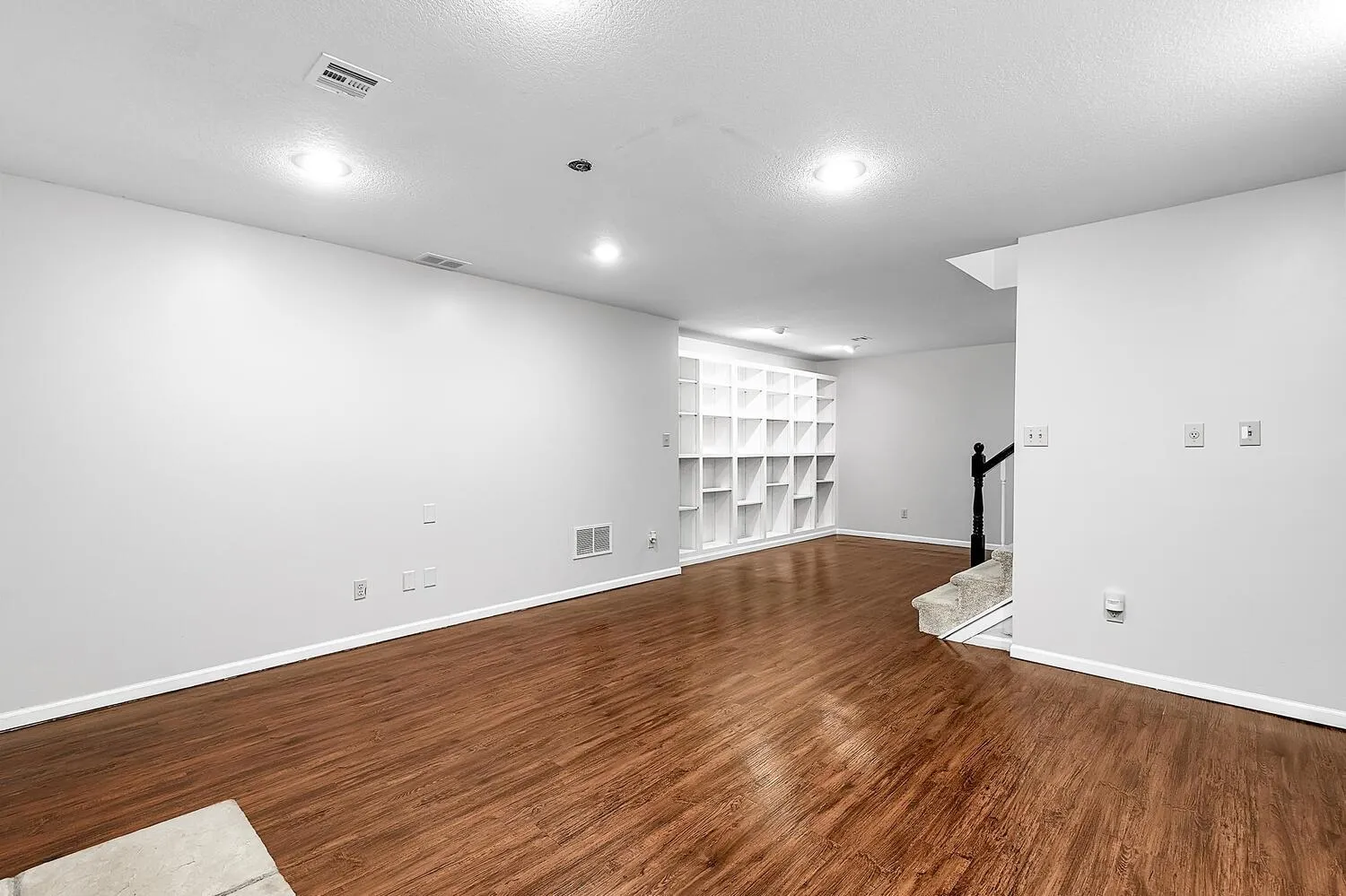 Sedgwick, Kansas 67135, United States, 7 Bedrooms Bedrooms, ,5 BathroomsBathrooms,Residential,Active,154874