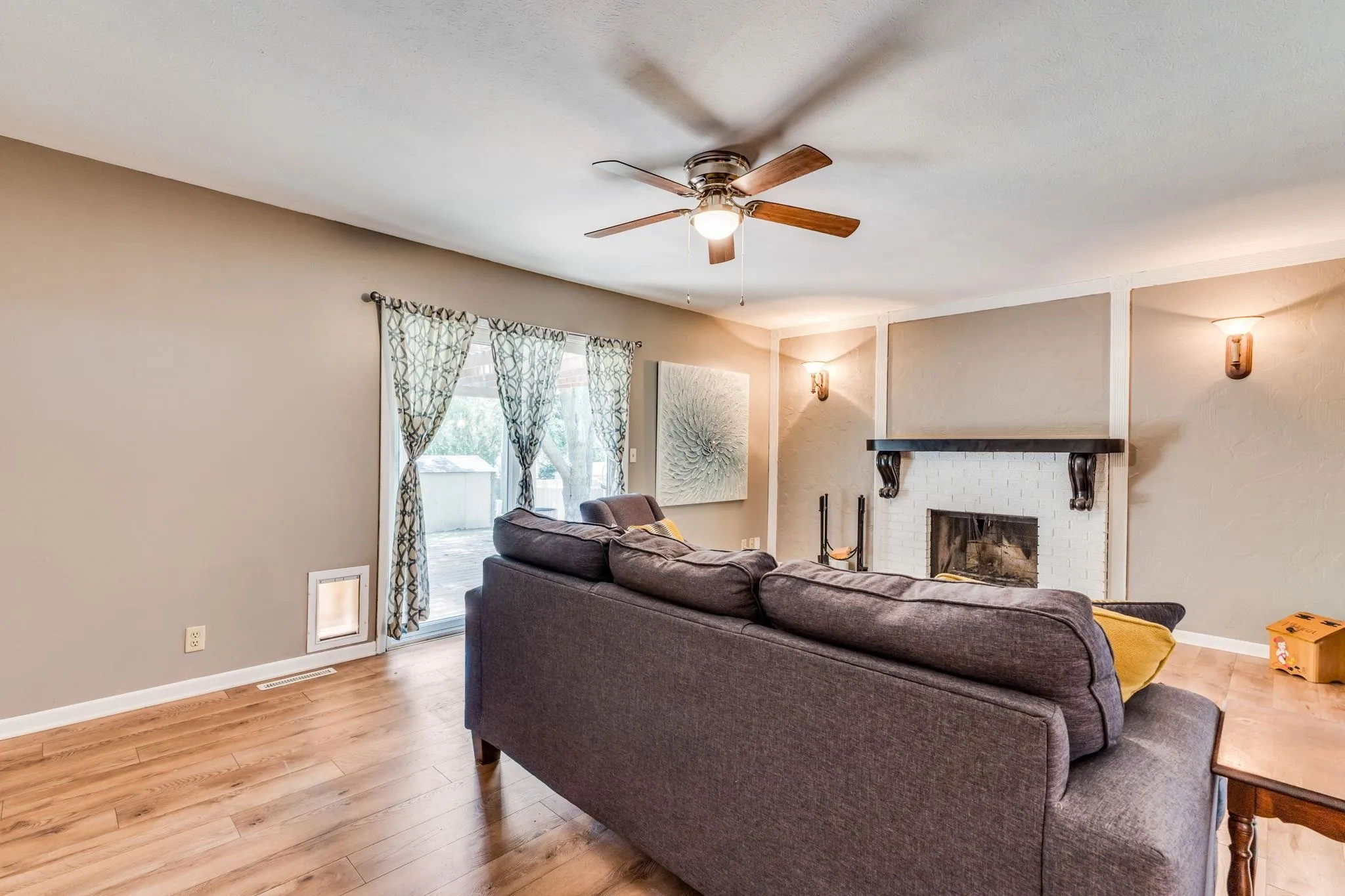 Wichita, Kansas 67212, United States, 3 Bedrooms Bedrooms, ,2 BathroomsBathrooms,Residential,Active,160516