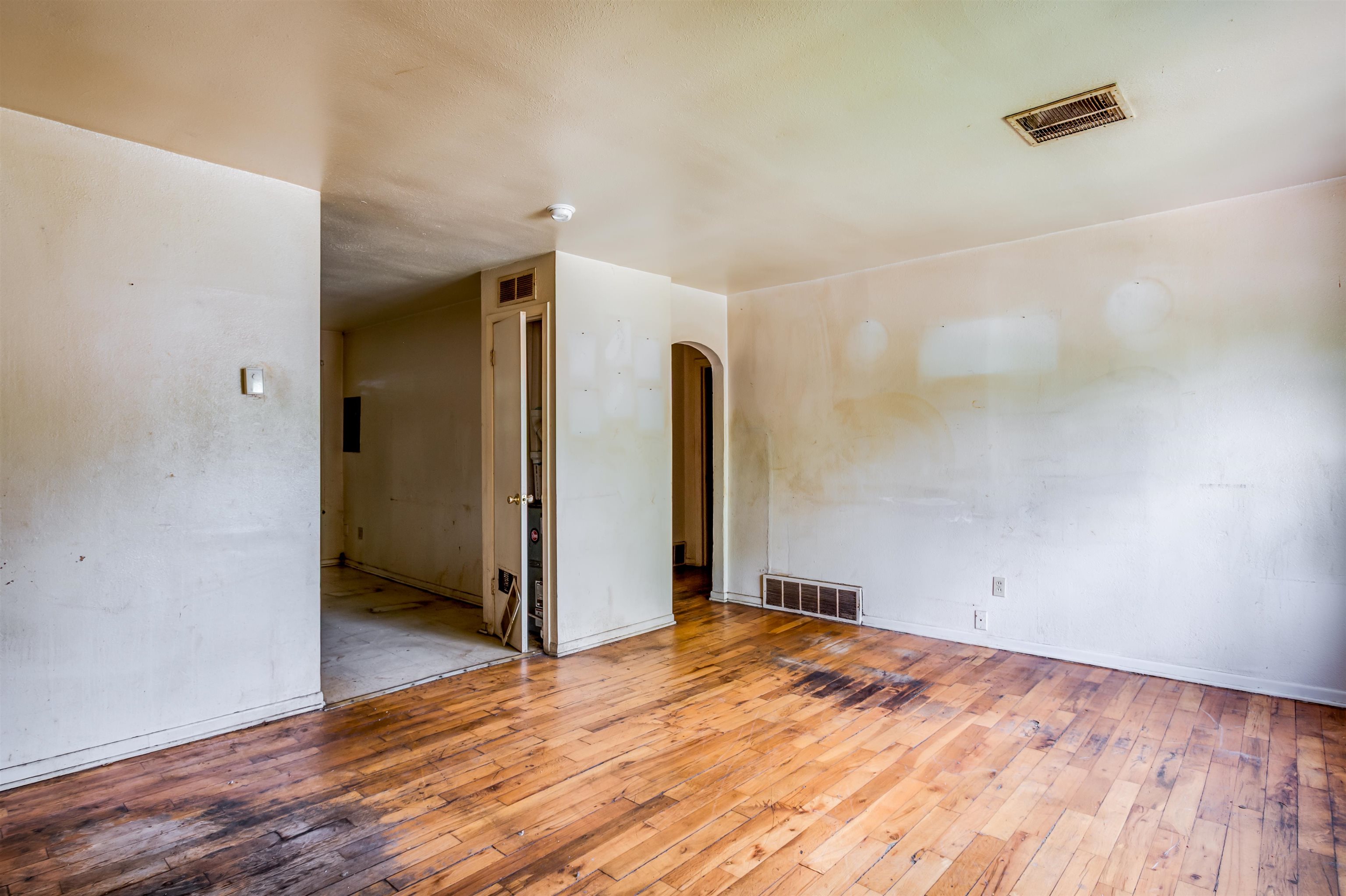 1642 N Lorraine Ave, Wichita, Kansas image 2