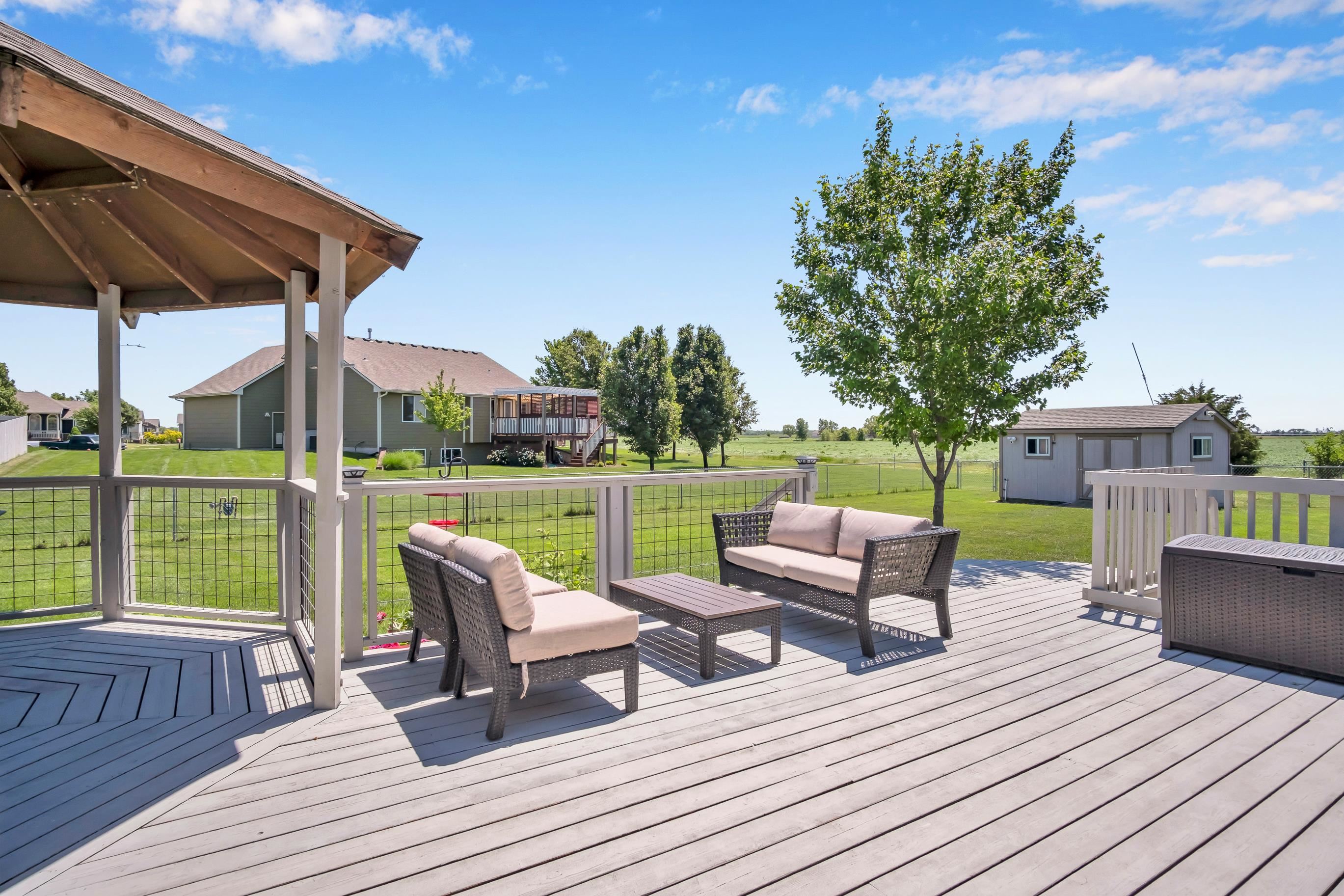 1430 Redbud Ct, Halstead, Kansas image 2