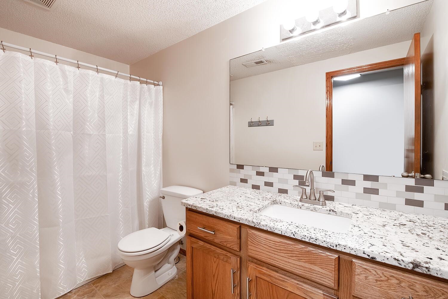 3747 S Westgate St, Wichita, Kansas image 28