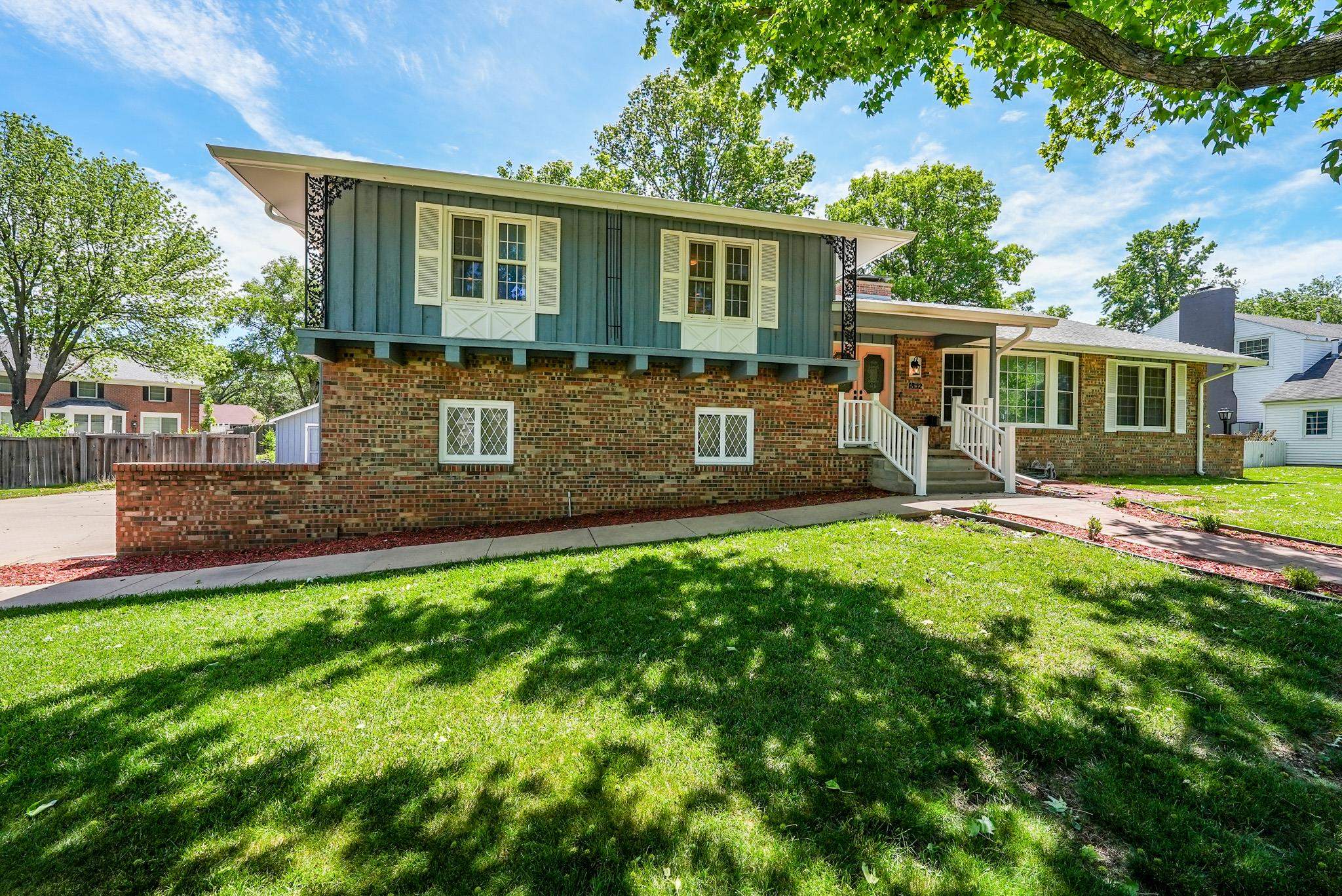 1852 N Circle Dr, El Dorado, Kansas image 33
