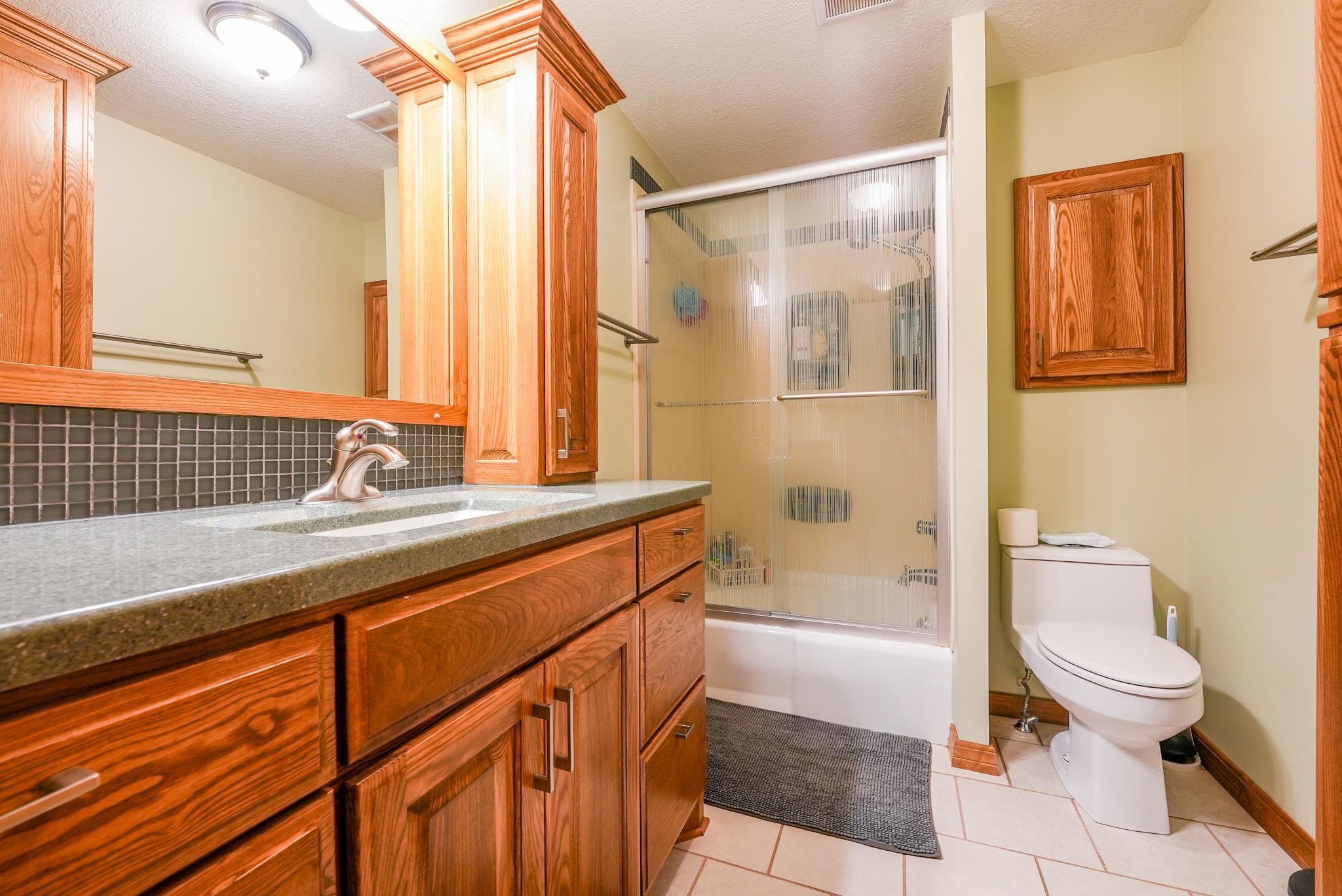 1852 N Circle Dr, El Dorado, Kansas image 20