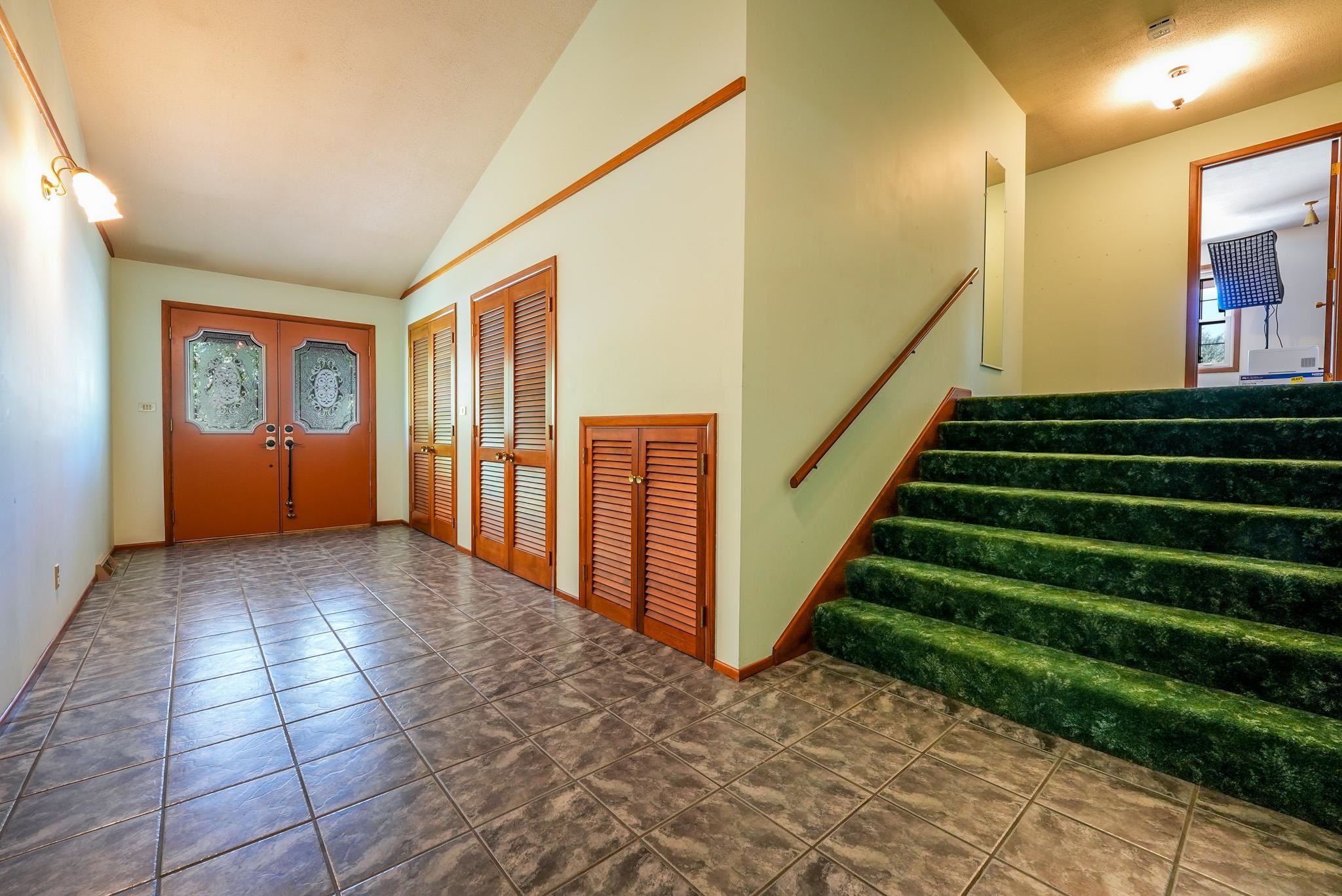 1852 N Circle Dr, El Dorado, Kansas image 3