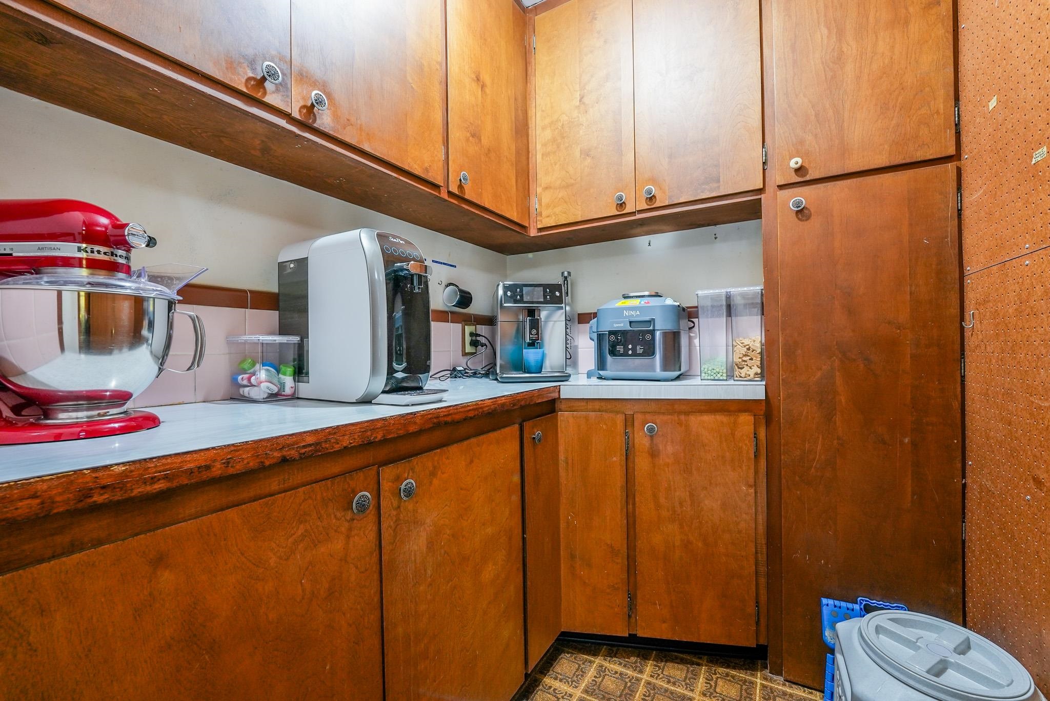 1852 N Circle Dr, El Dorado, Kansas image 12