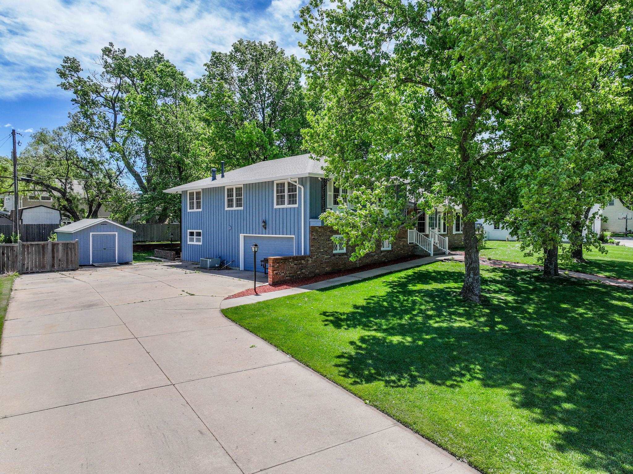1852 N Circle Dr, El Dorado, Kansas image 31