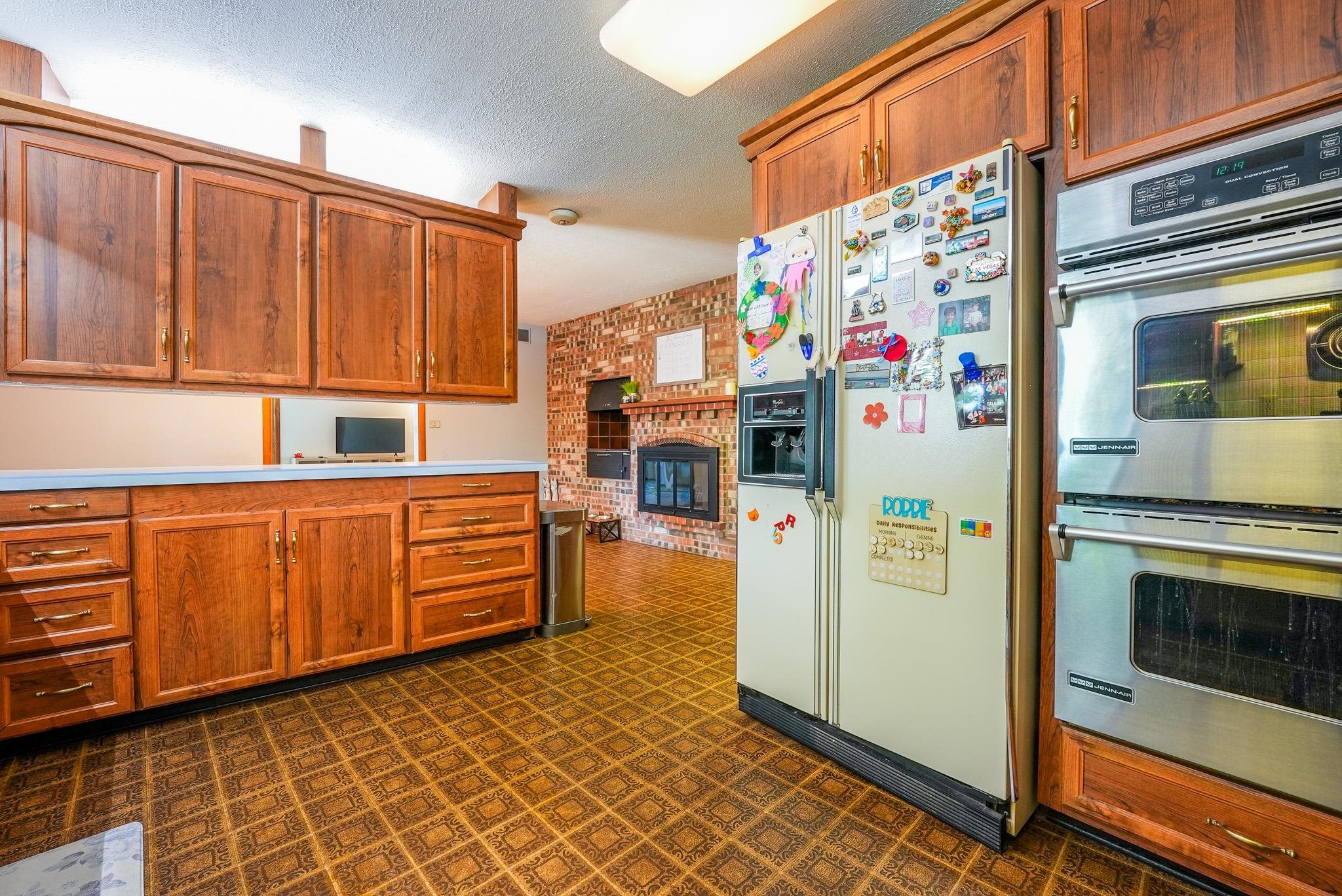 1852 N Circle Dr, El Dorado, Kansas image 10