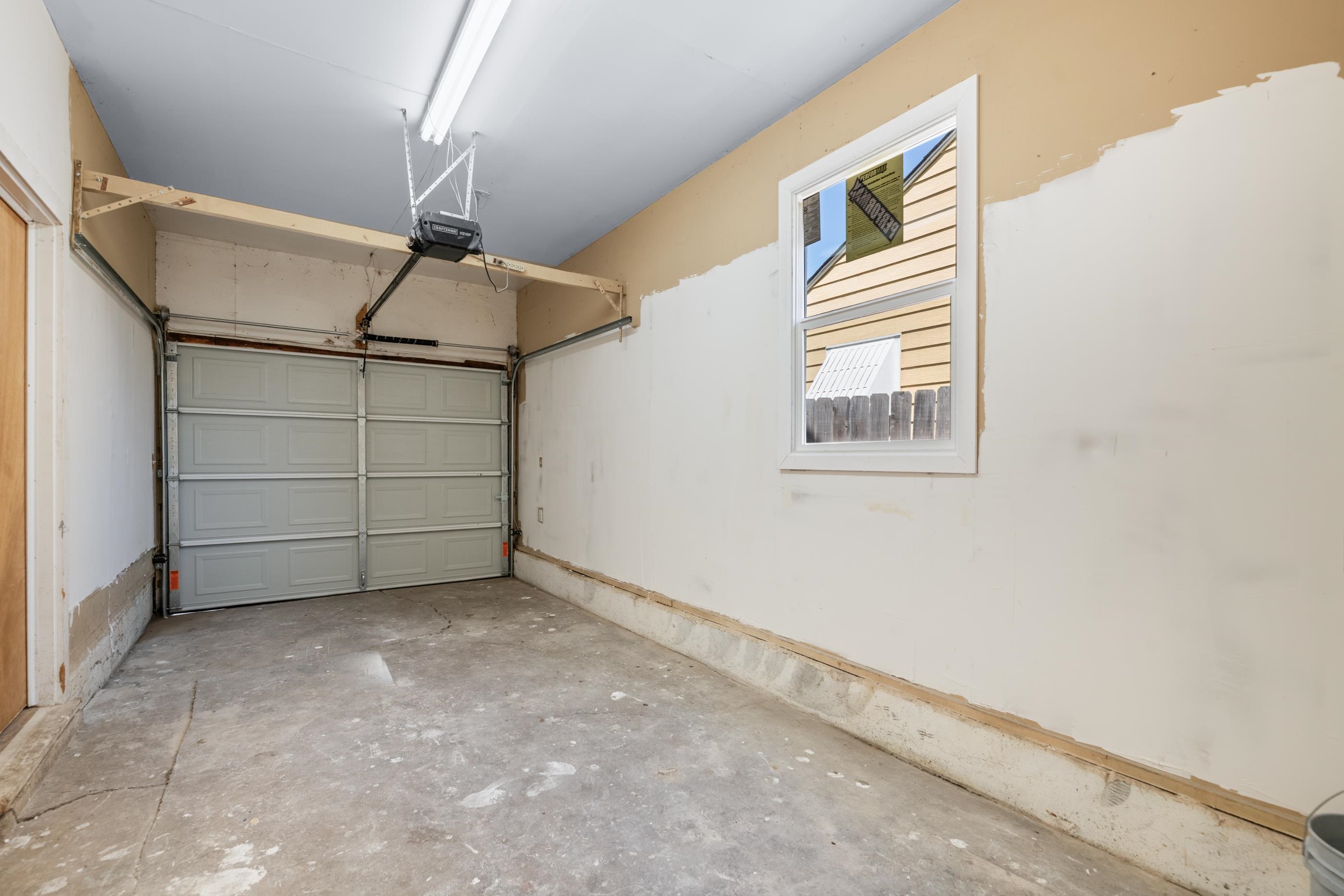 2112 S Gold St, Wichita, Kansas image 32
