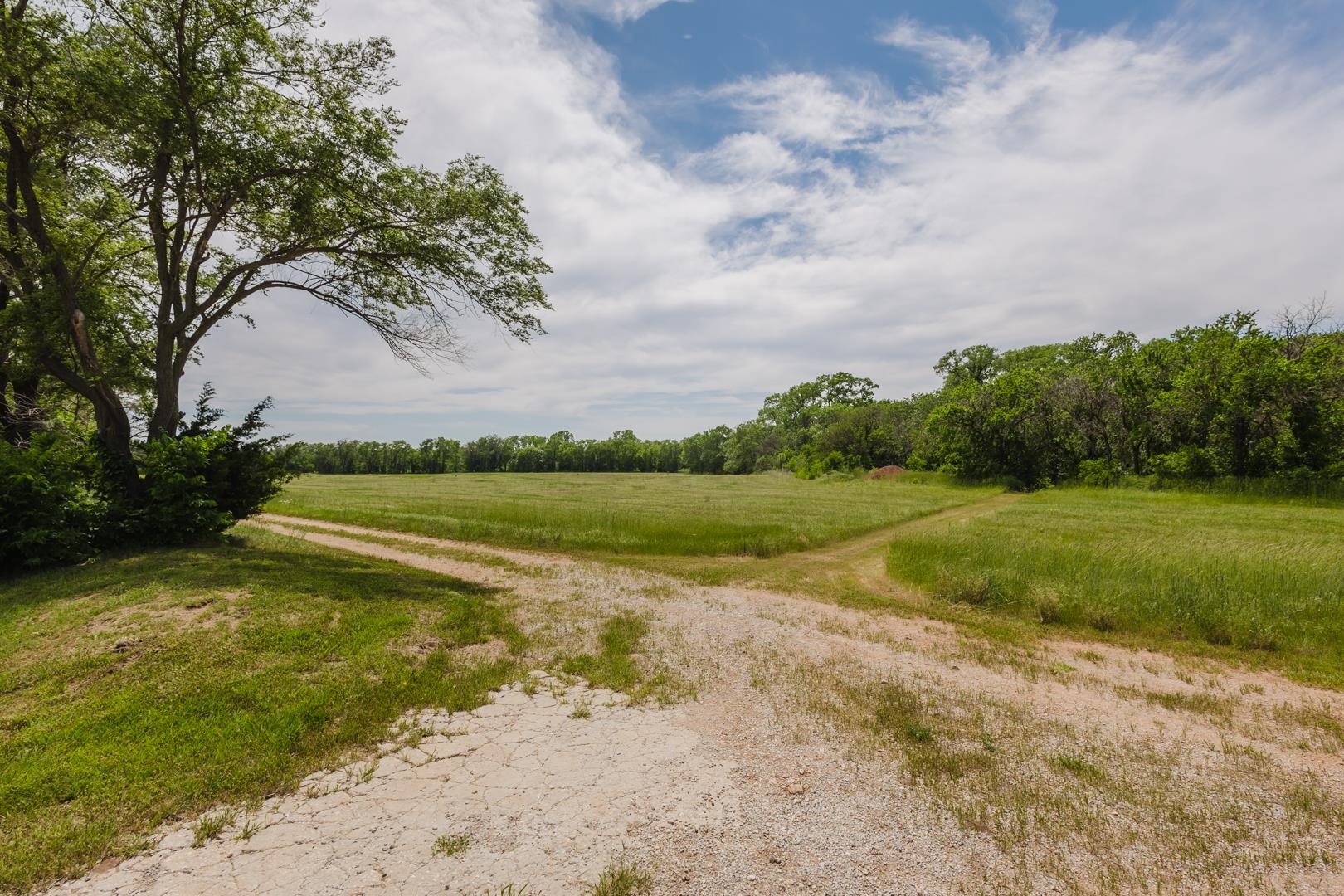22+/- W 6th St. S, Garden Plain, Kansas image 15