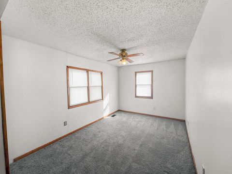 Tiny photo for 410 N main St, Benton, KS 67017 (MLS # 669292)