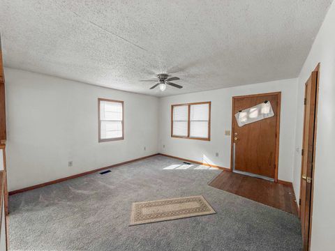 Tiny photo for 410 N main St, Benton, KS 67017 (MLS # 669292)