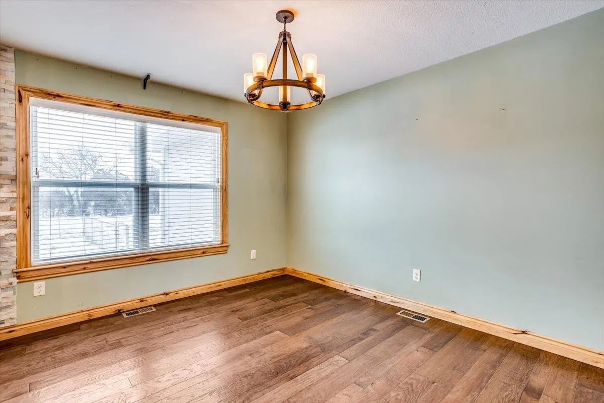 Douglass, Kansas 67039, United States, 3 Bedrooms Bedrooms, ,2 BathroomsBathrooms,Residential,Pending,20390