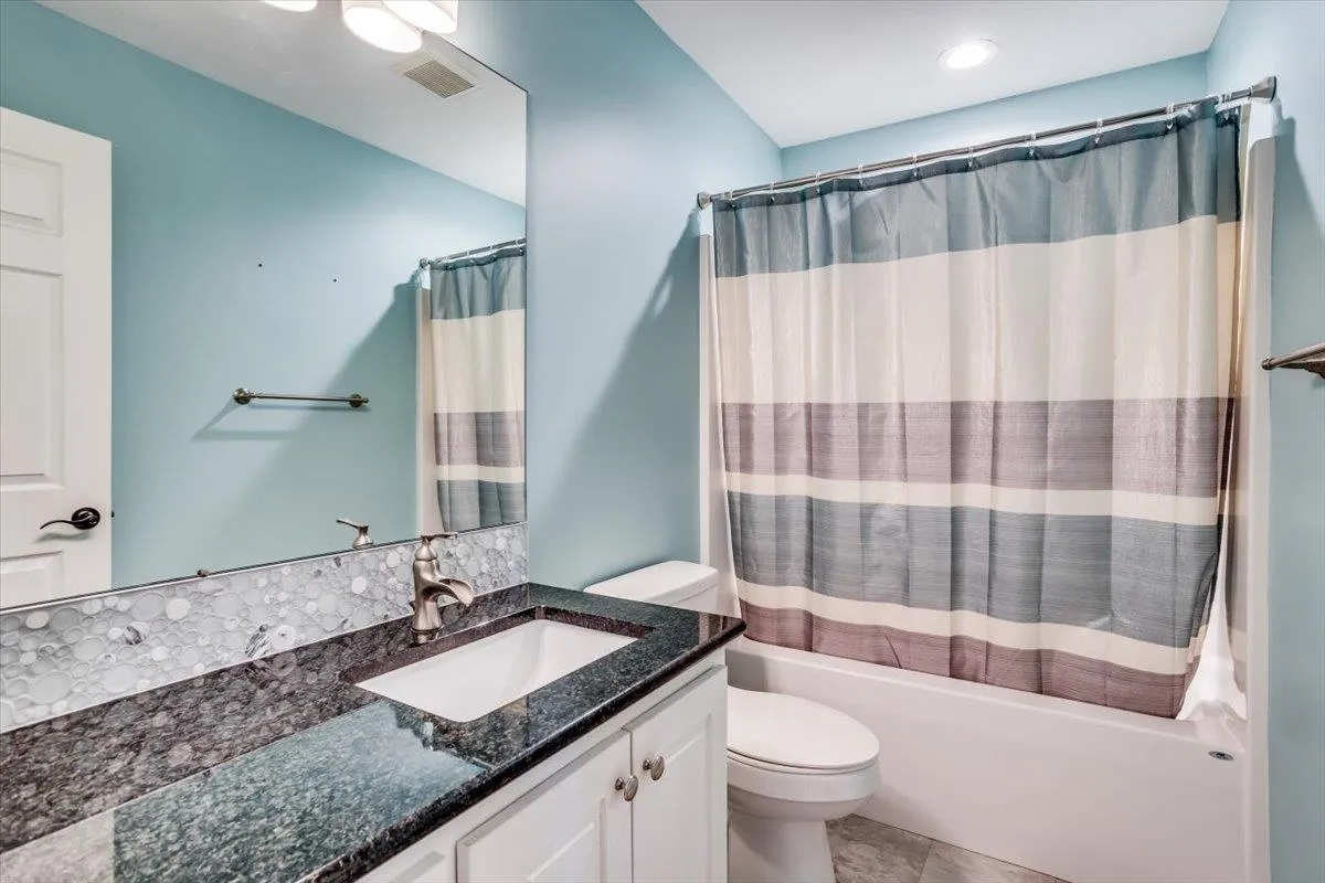 Douglass, Kansas 67039, United States, 3 Bedrooms Bedrooms, ,2 BathroomsBathrooms,Residential,Pending,20390