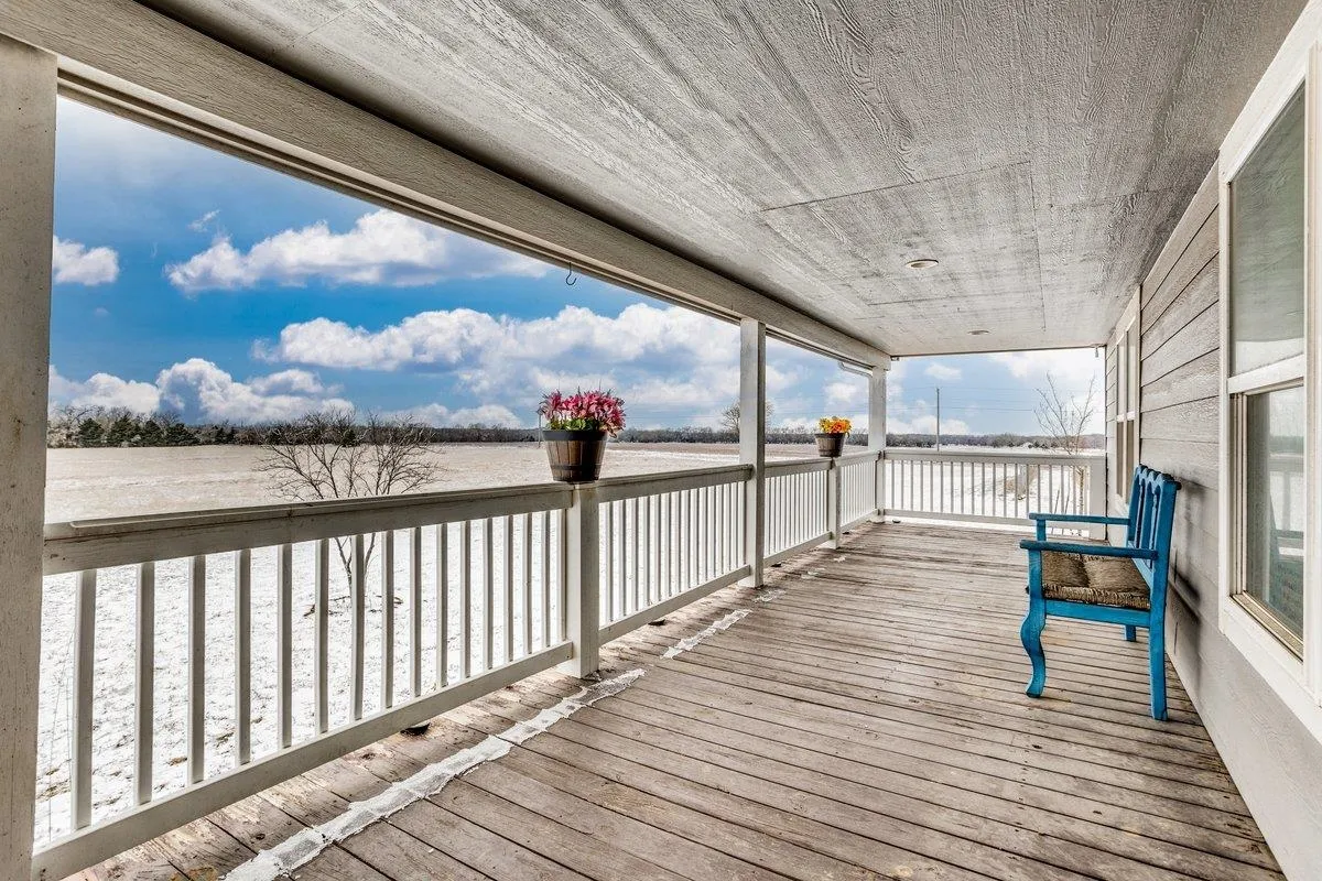 Douglass, Kansas 67039, United States, 3 Bedrooms Bedrooms, ,2 BathroomsBathrooms,Residential,Pending,20390