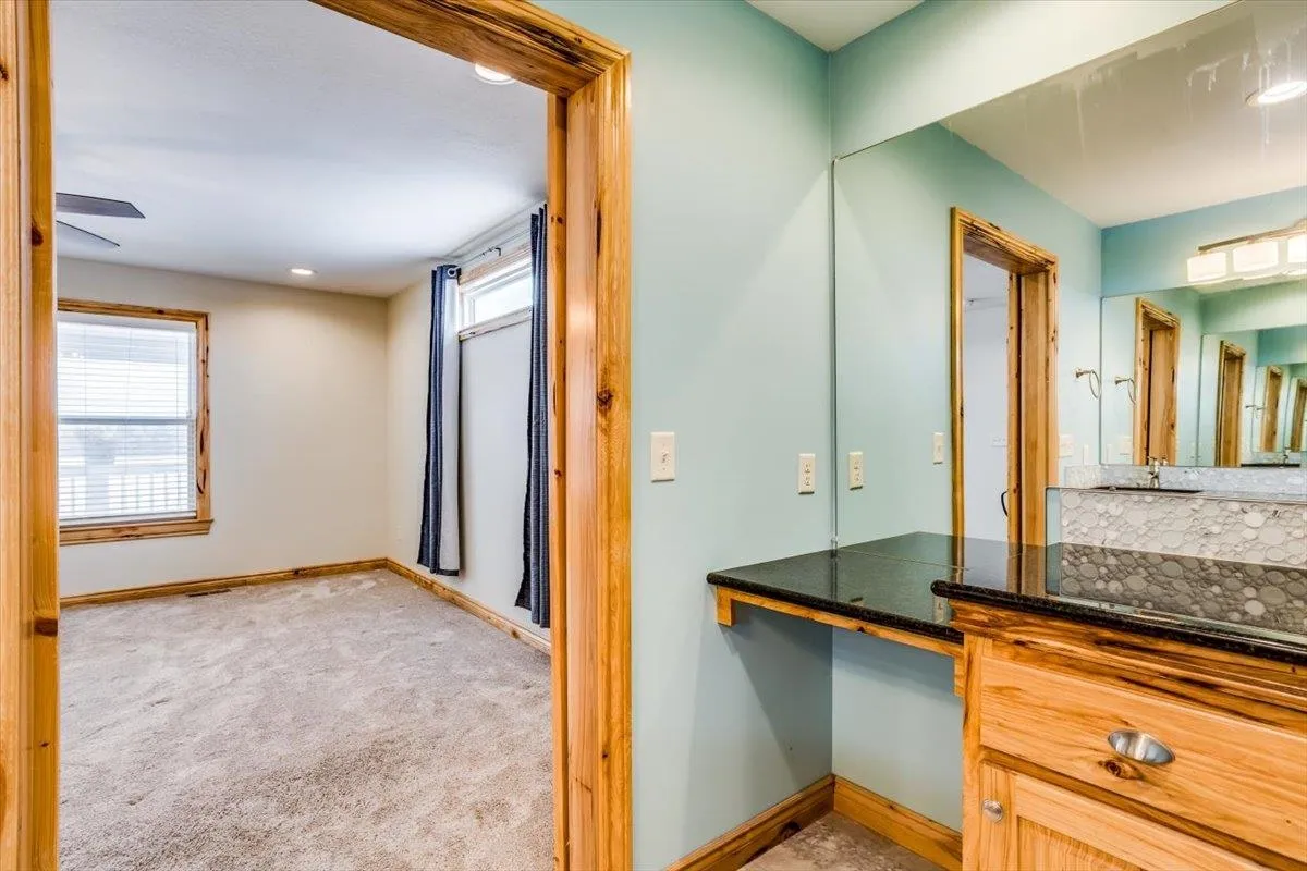 Douglass, Kansas 67039, United States, 3 Bedrooms Bedrooms, ,2 BathroomsBathrooms,Residential,Pending,20390