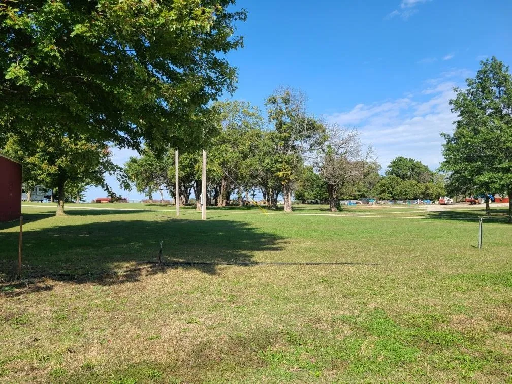 Latham, Kansas 67072, United States, 5 Bedrooms Bedrooms, ,Residential,Active,226250