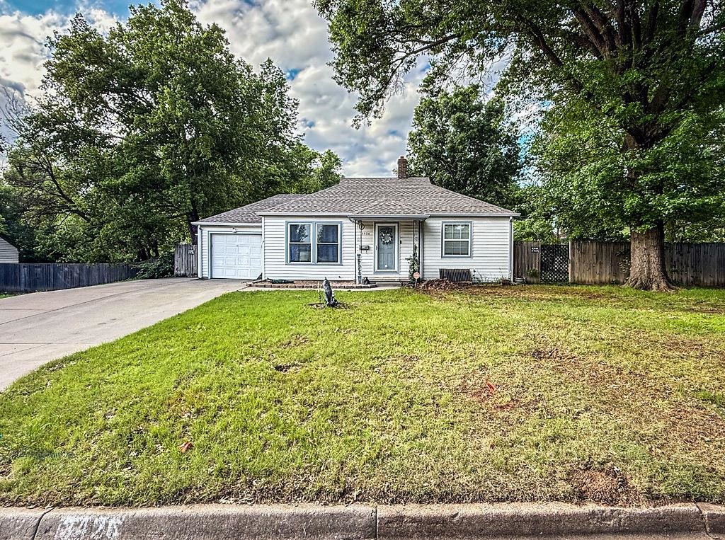 3426 E Countryside Plz, Wichita, Kansas image 2