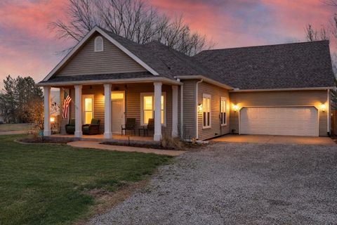 Apartment For Sale - 218 N Main St<br/> Viola, KS 67149