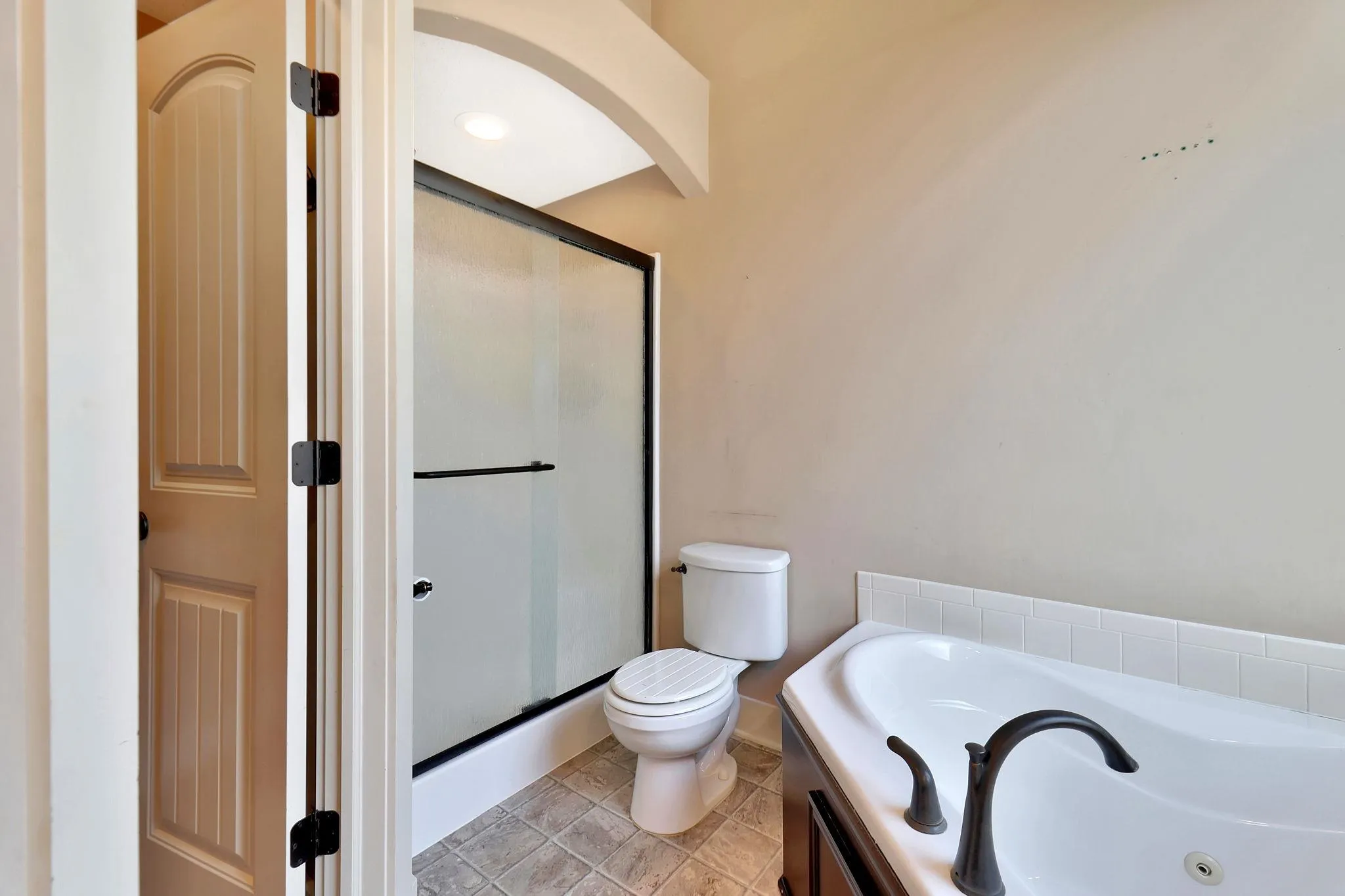 Maize, Kansas 67101, United States, 5 Bedrooms Bedrooms, ,3 BathroomsBathrooms,Residential,Active,227865