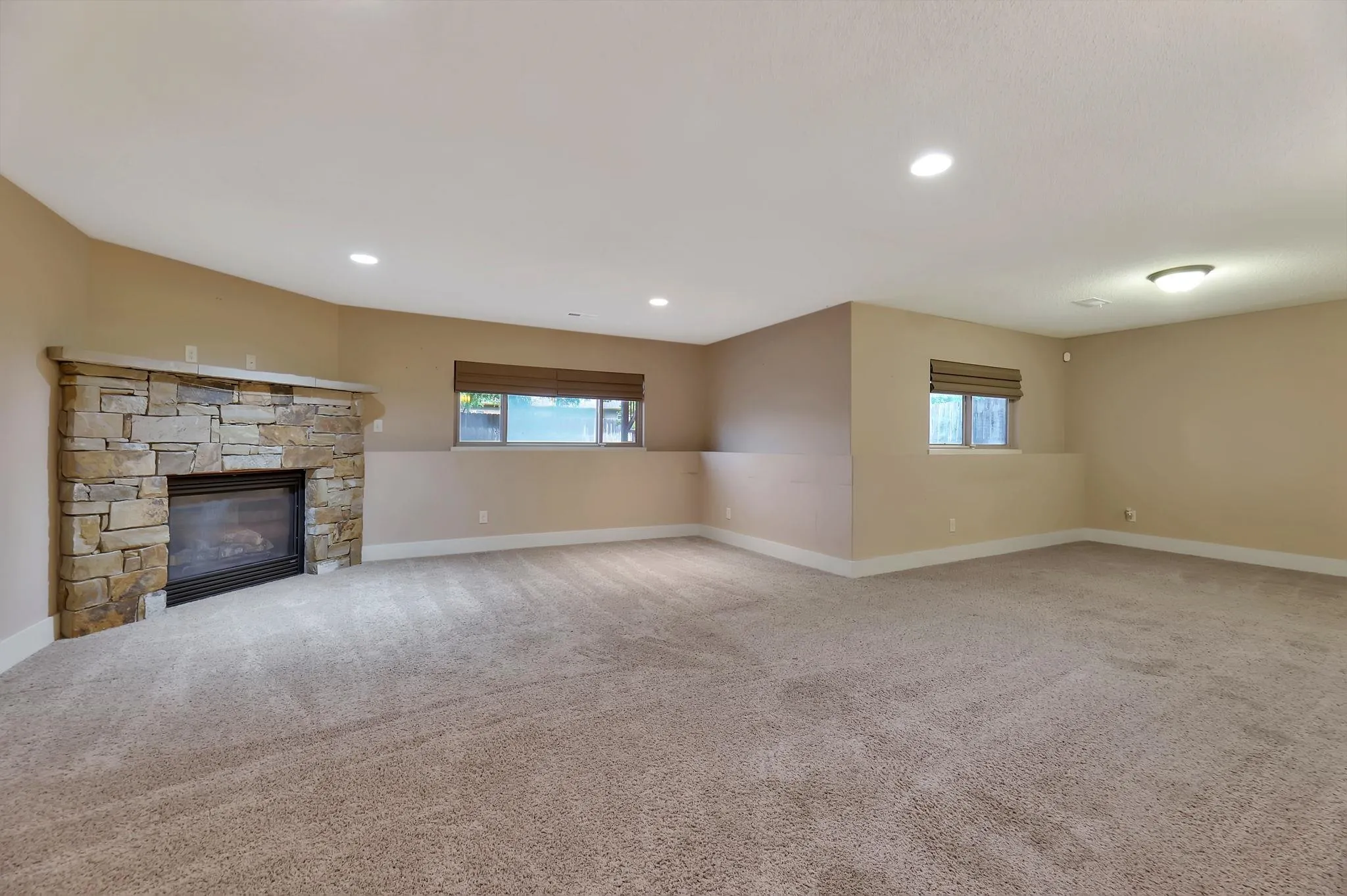 Maize, Kansas 67101, United States, 5 Bedrooms Bedrooms, ,3 BathroomsBathrooms,Residential,Active,227865