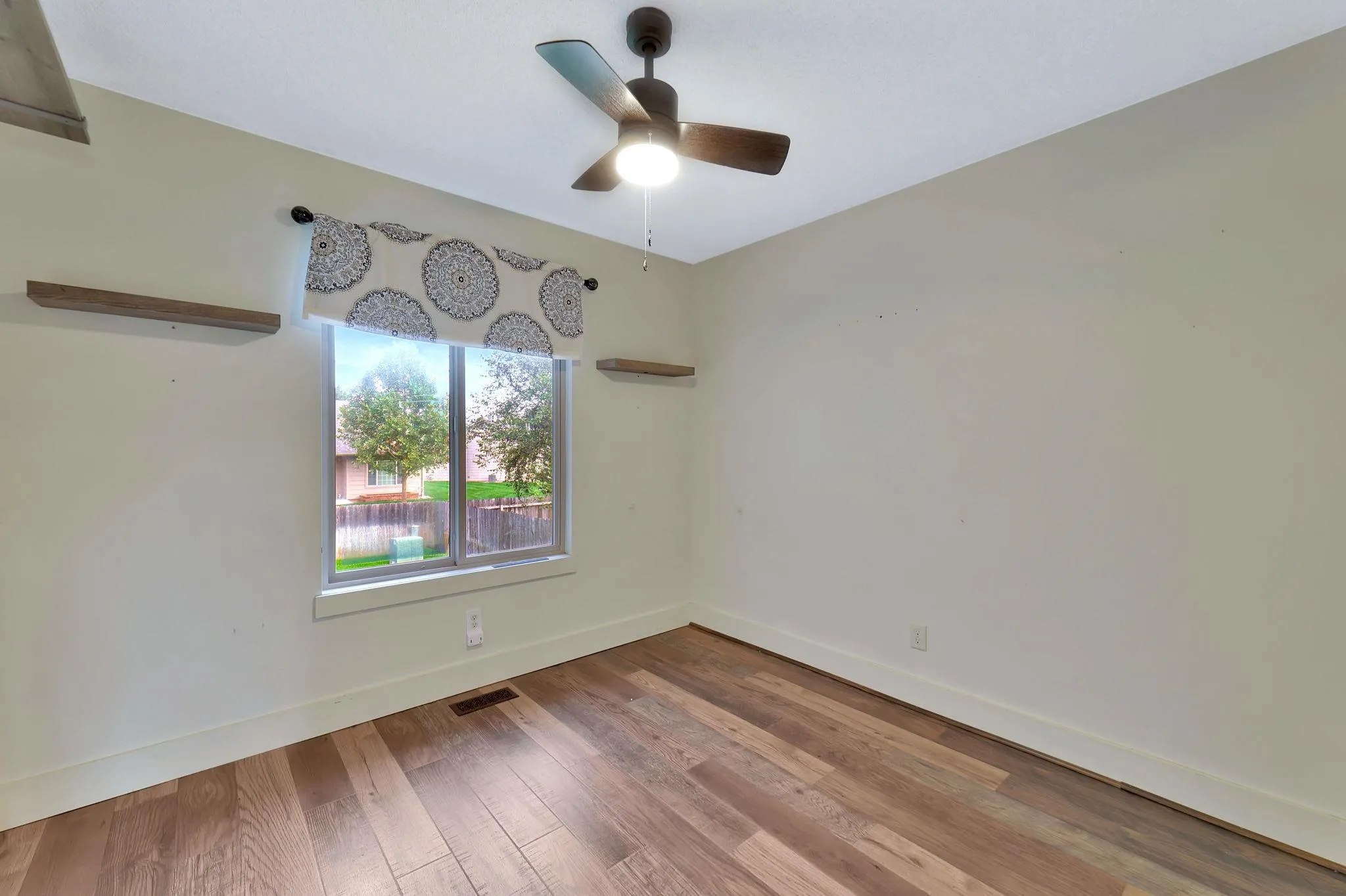 Maize, Kansas 67101, United States, 5 Bedrooms Bedrooms, ,3 BathroomsBathrooms,Residential,Active,227865