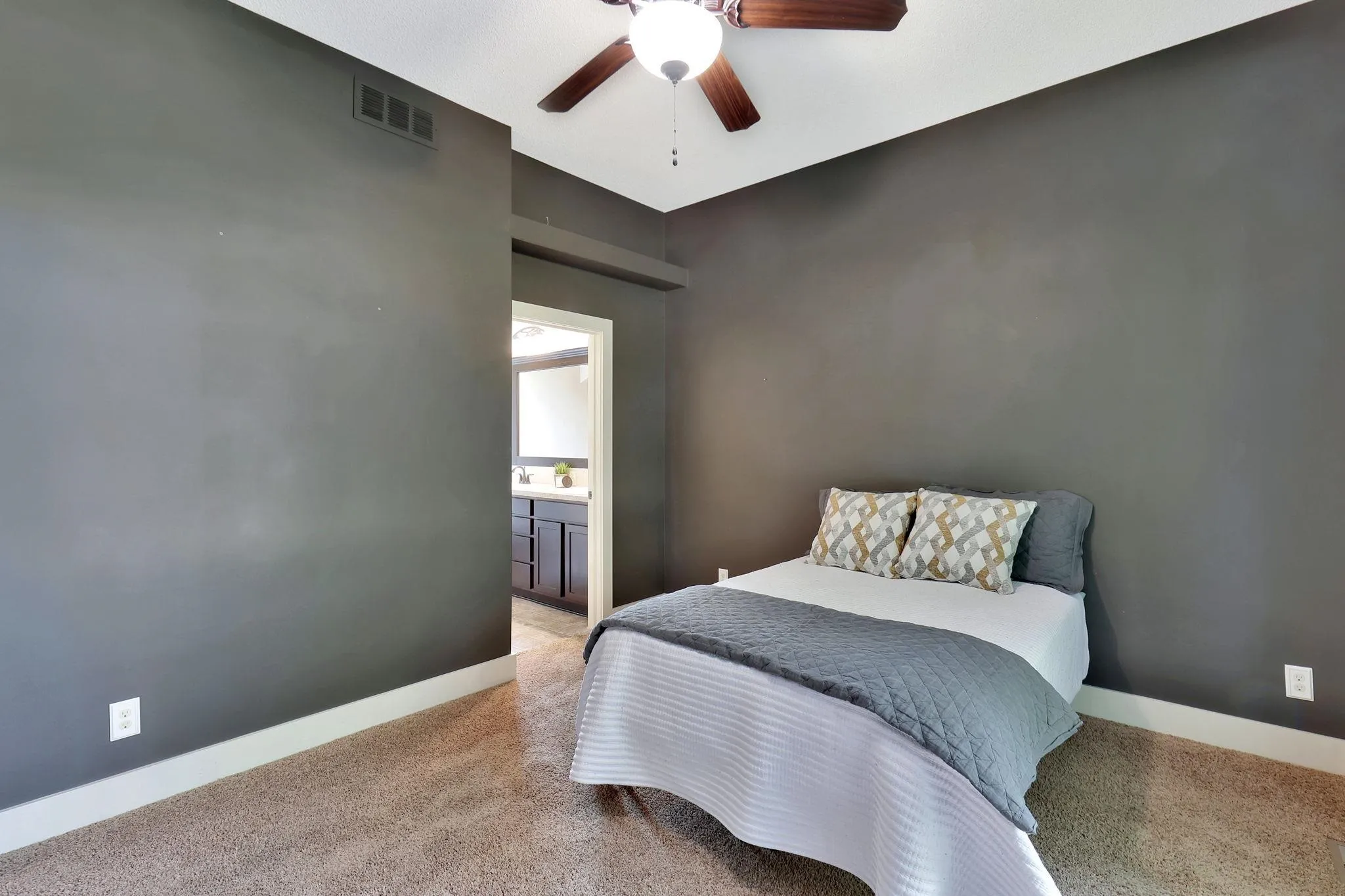 Maize, Kansas 67101, United States, 5 Bedrooms Bedrooms, ,3 BathroomsBathrooms,Residential,Active,227865