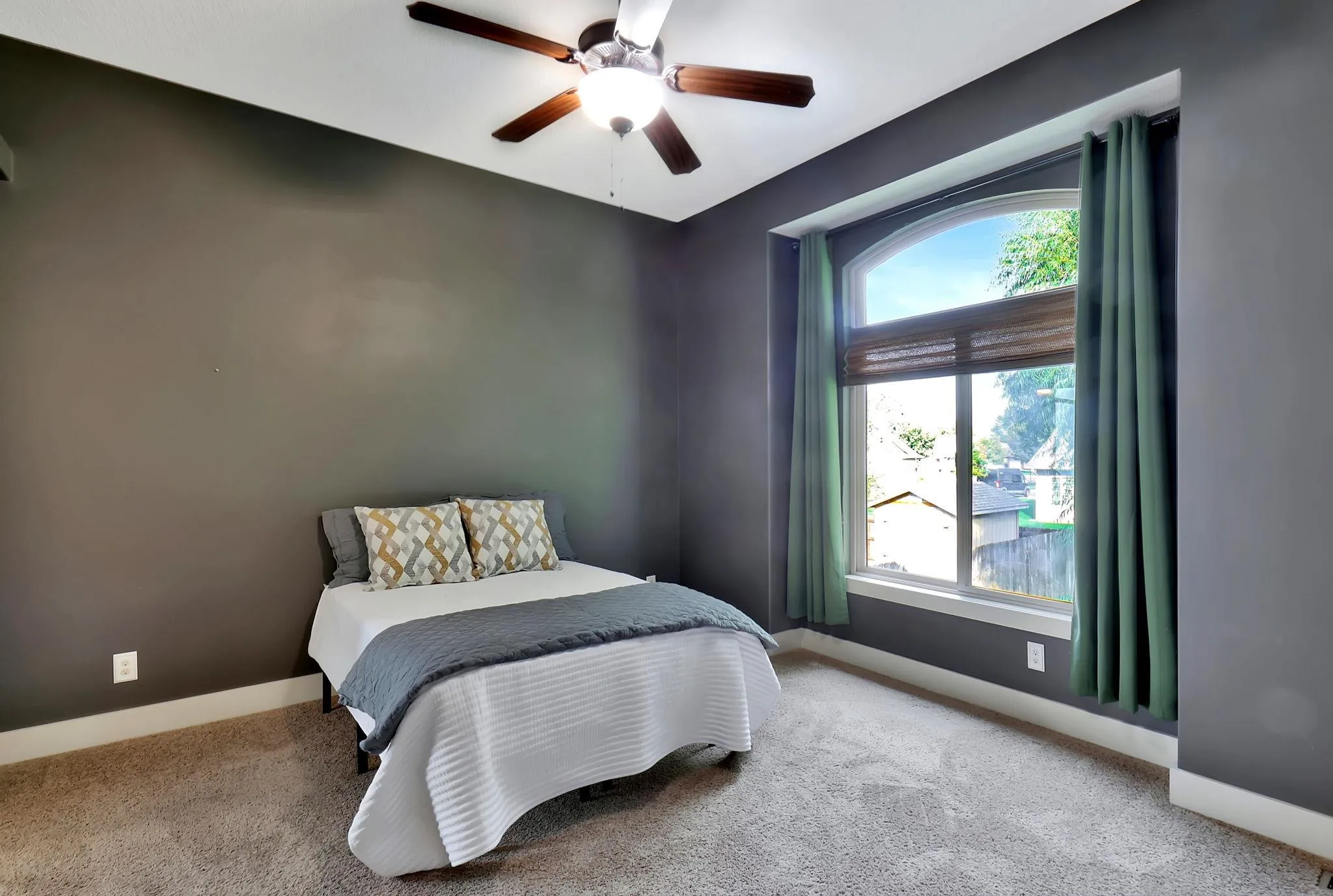 Maize, Kansas 67101, United States, 5 Bedrooms Bedrooms, ,3 BathroomsBathrooms,Residential,Active,227865