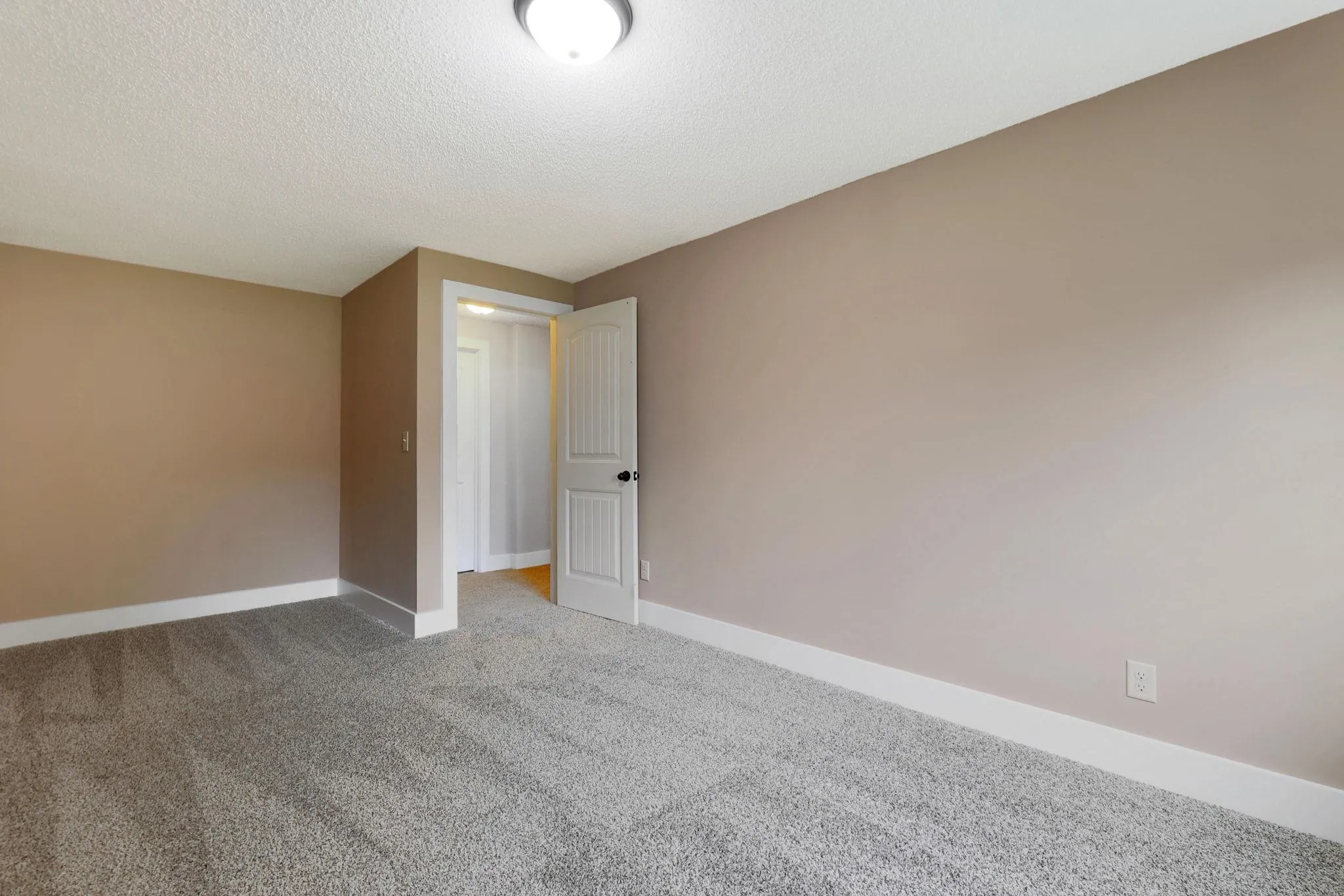 Maize, Kansas 67101, United States, 5 Bedrooms Bedrooms, ,3 BathroomsBathrooms,Residential,Active,227865