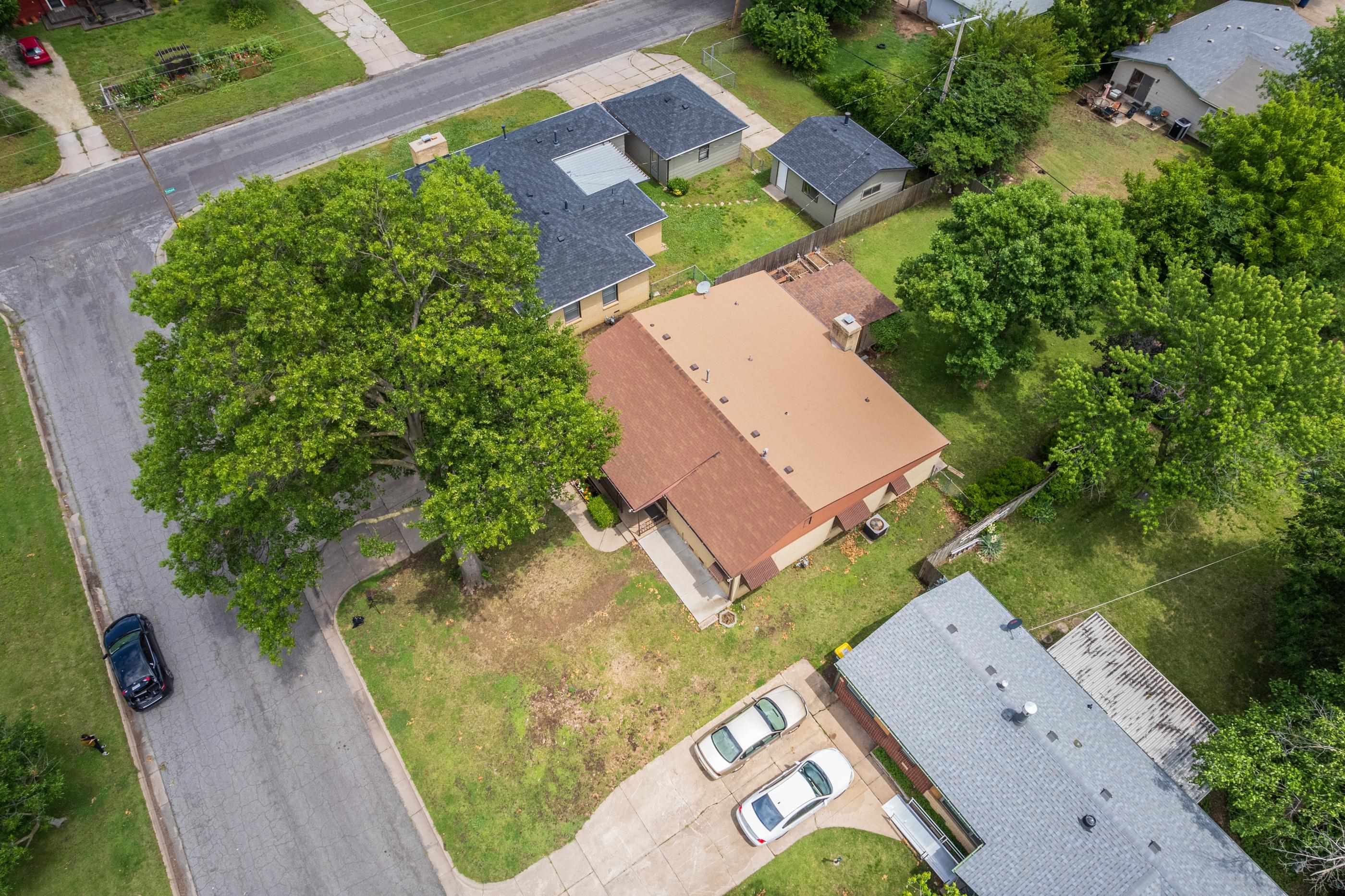 2208 S Fountain St, Wichita, Kansas image 34