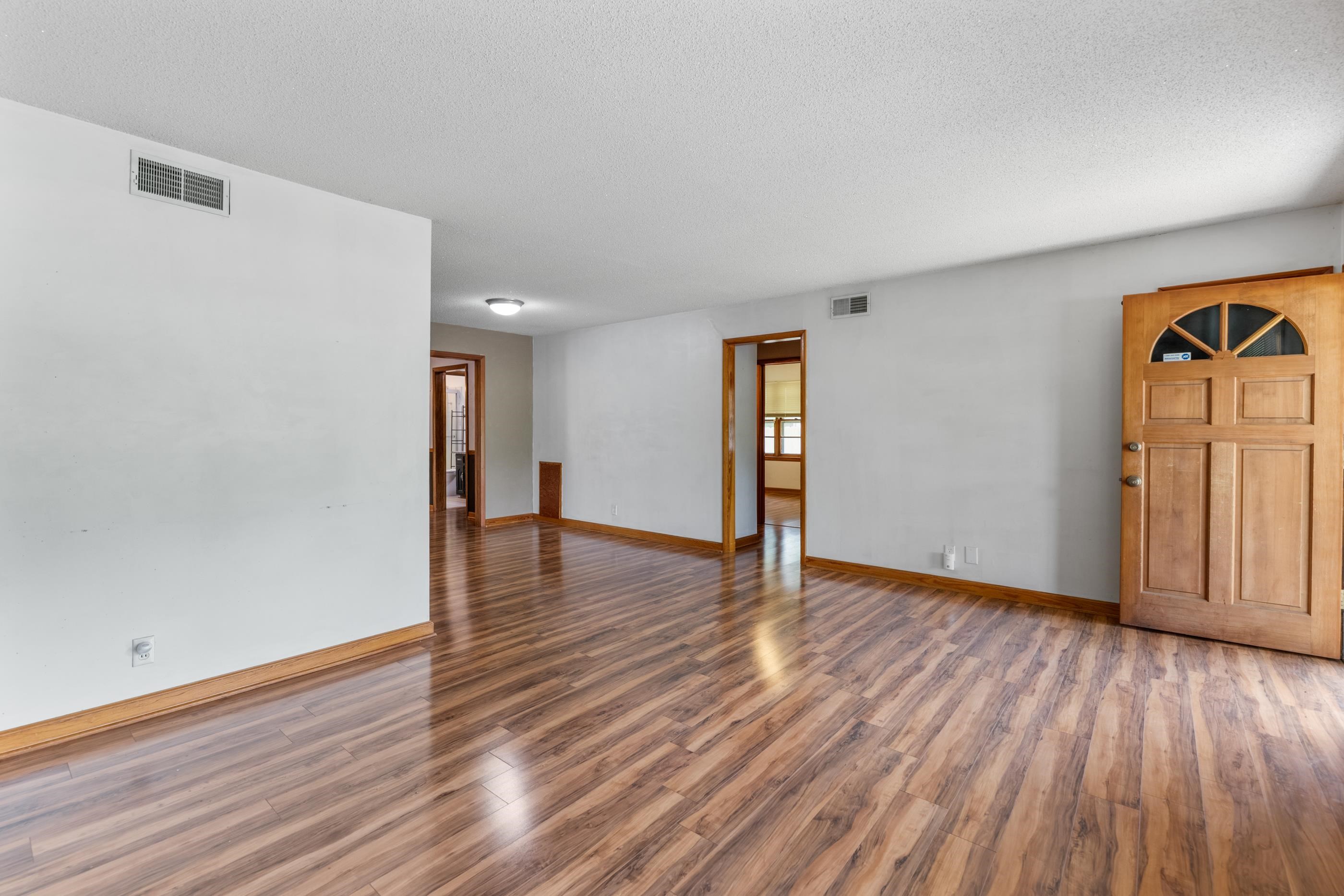 2208 S Fountain St, Wichita, Kansas image 3