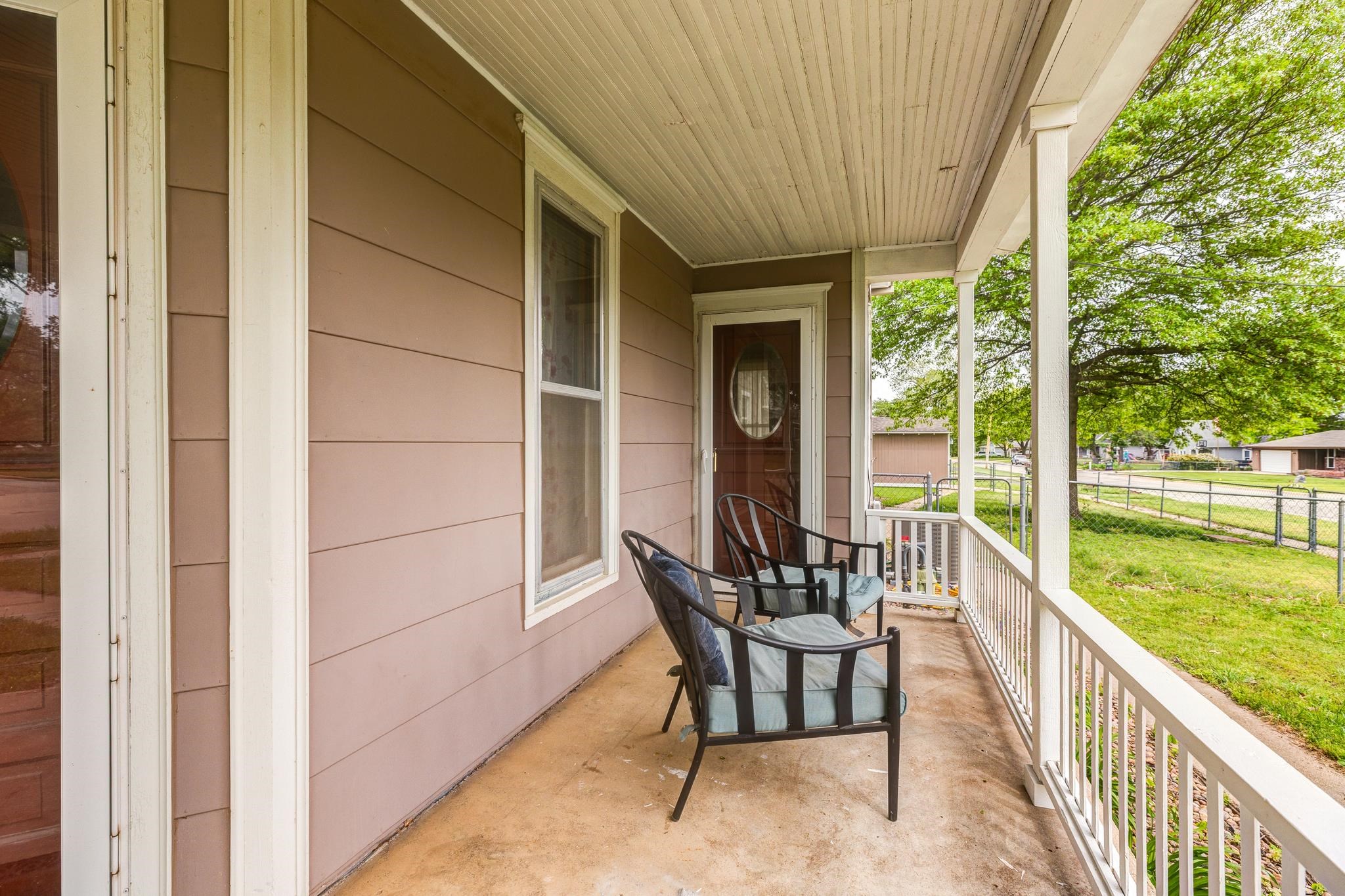 402 N Rothsay Ave, Minneapolis, Kansas image 4