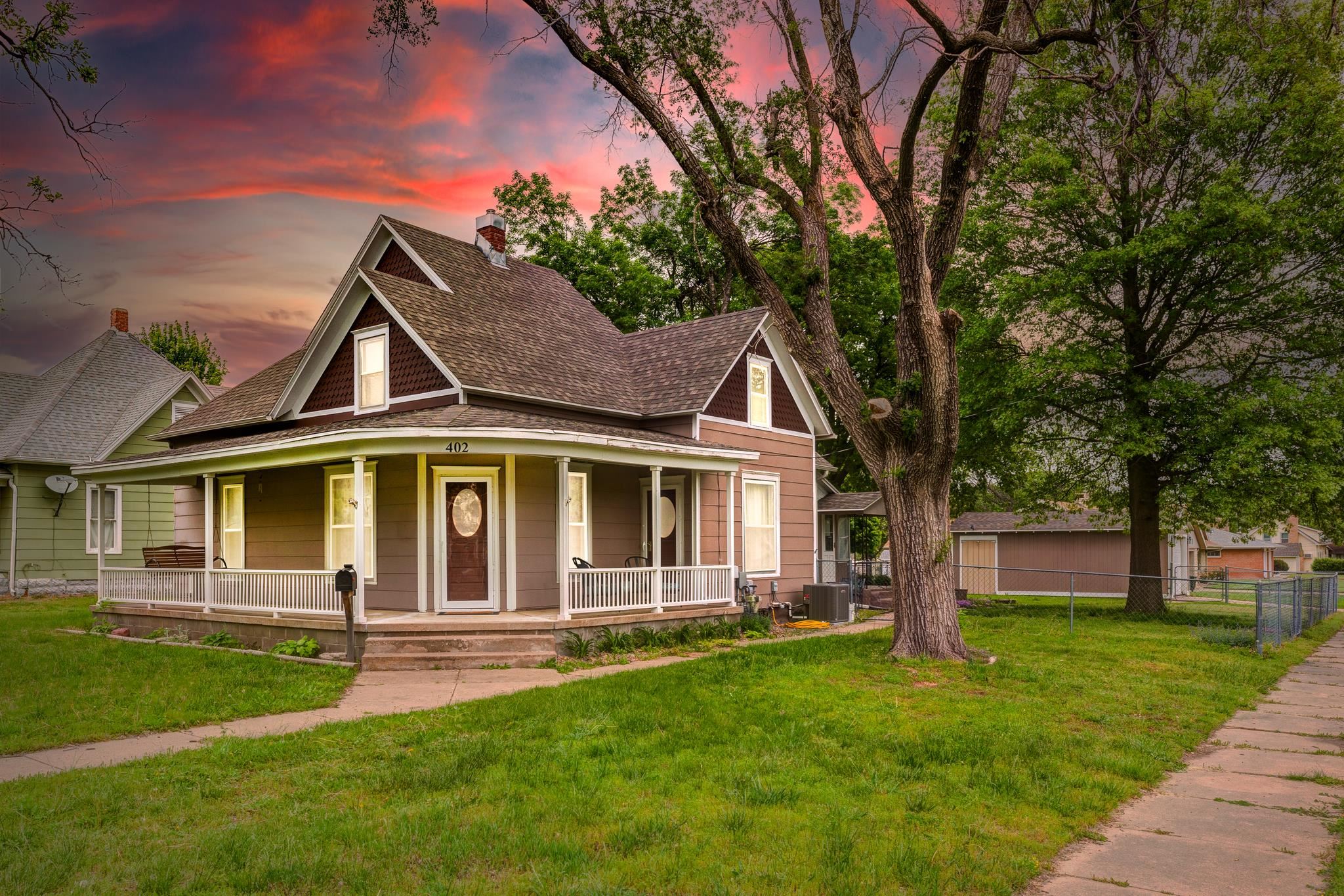 402 N Rothsay Ave, Minneapolis, Kansas image 1