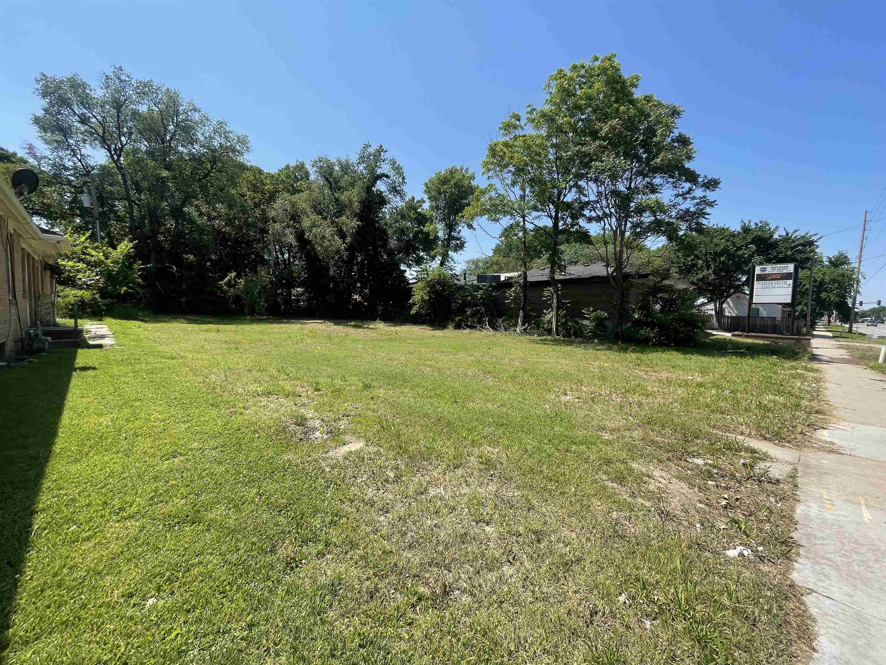 651 S Oliver Ave, Wichita, Kansas image 1