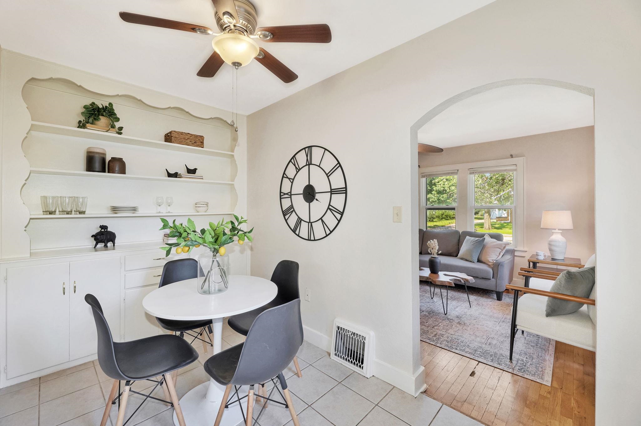 Wichita, Kansas 67211, United States, 2 Bedrooms Bedrooms, ,1 BathroomBathrooms,Residential,Pending,52576