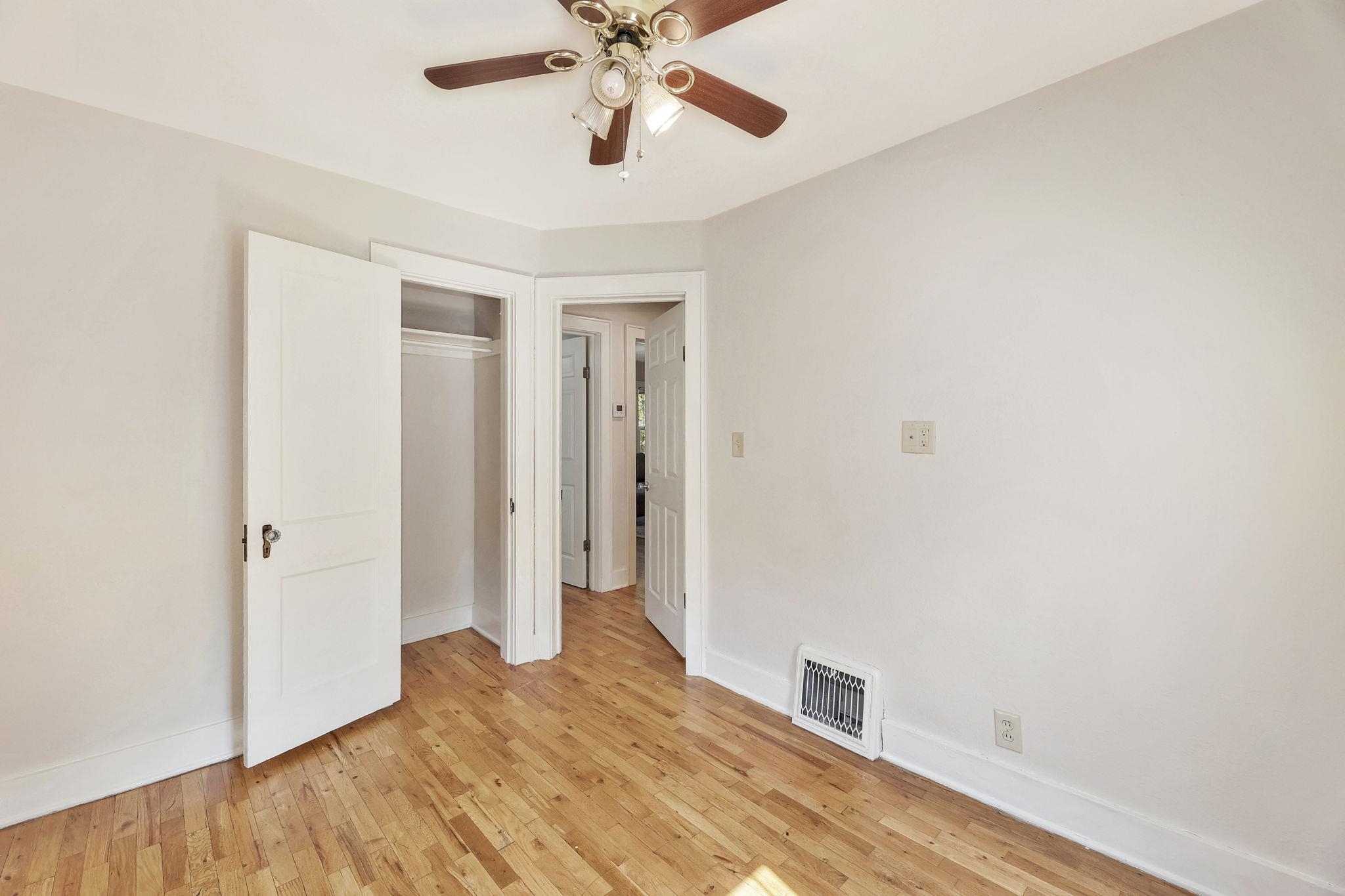 Wichita, Kansas 67211, United States, 2 Bedrooms Bedrooms, ,1 BathroomBathrooms,Residential,Pending,52576