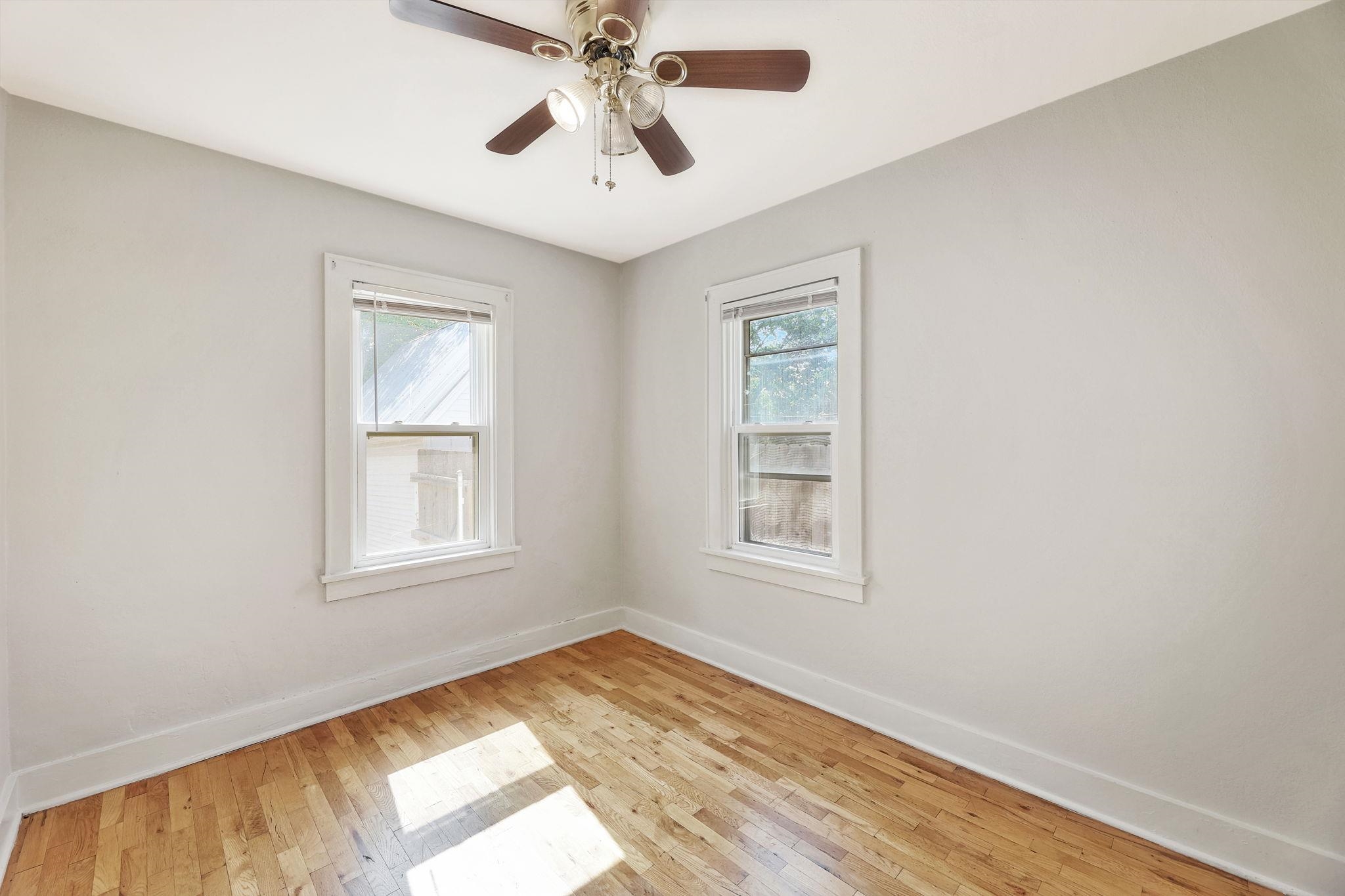 Wichita, Kansas 67211, United States, 2 Bedrooms Bedrooms, ,1 BathroomBathrooms,Residential,Pending,52576