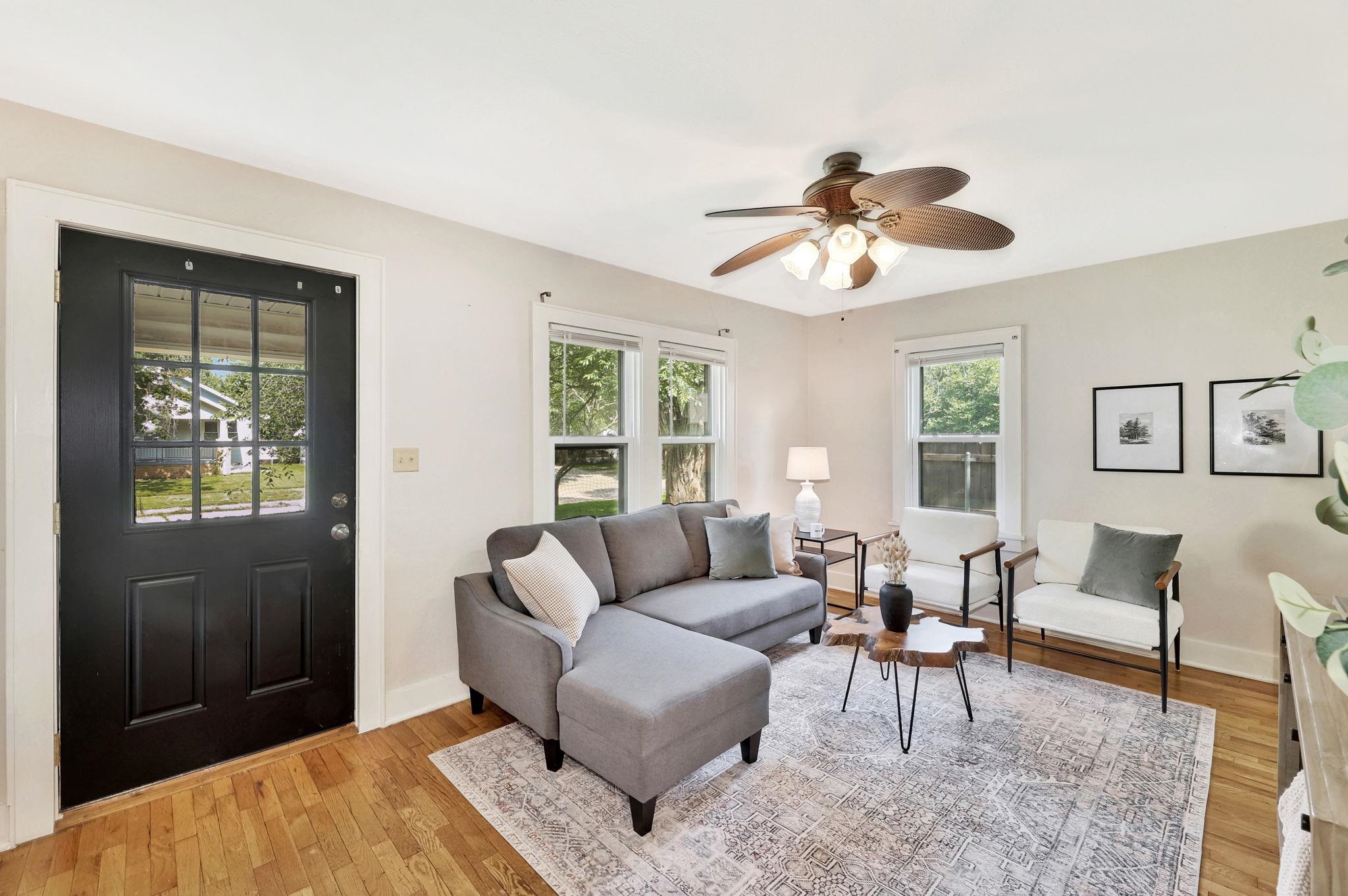 Wichita, Kansas 67211, United States, 2 Bedrooms Bedrooms, ,1 BathroomBathrooms,Residential,Pending,52576