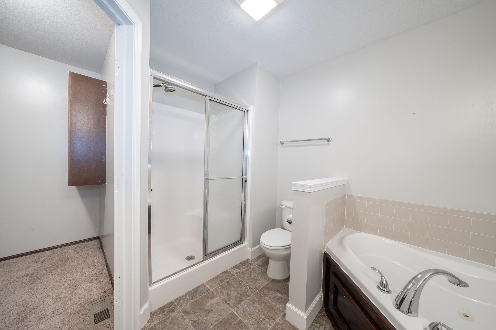 3100 N Rough Creek Rd, Derby, Kansas image 15