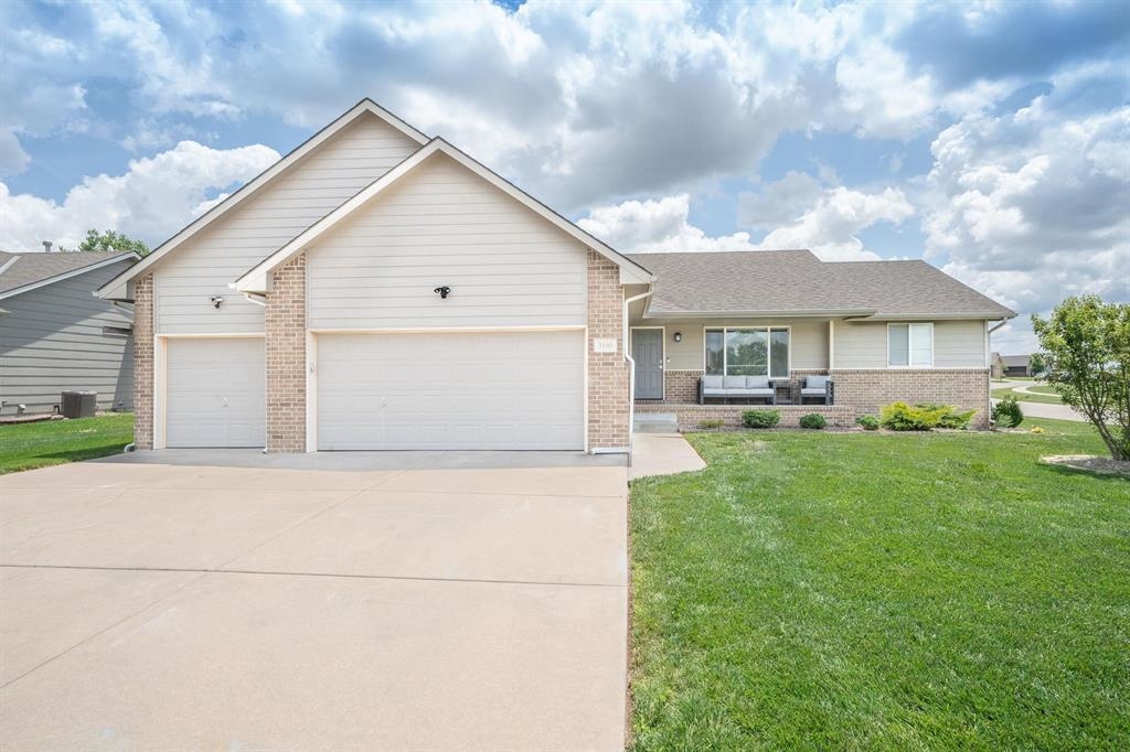 3100 N Rough Creek Rd, Derby, Kansas image 1