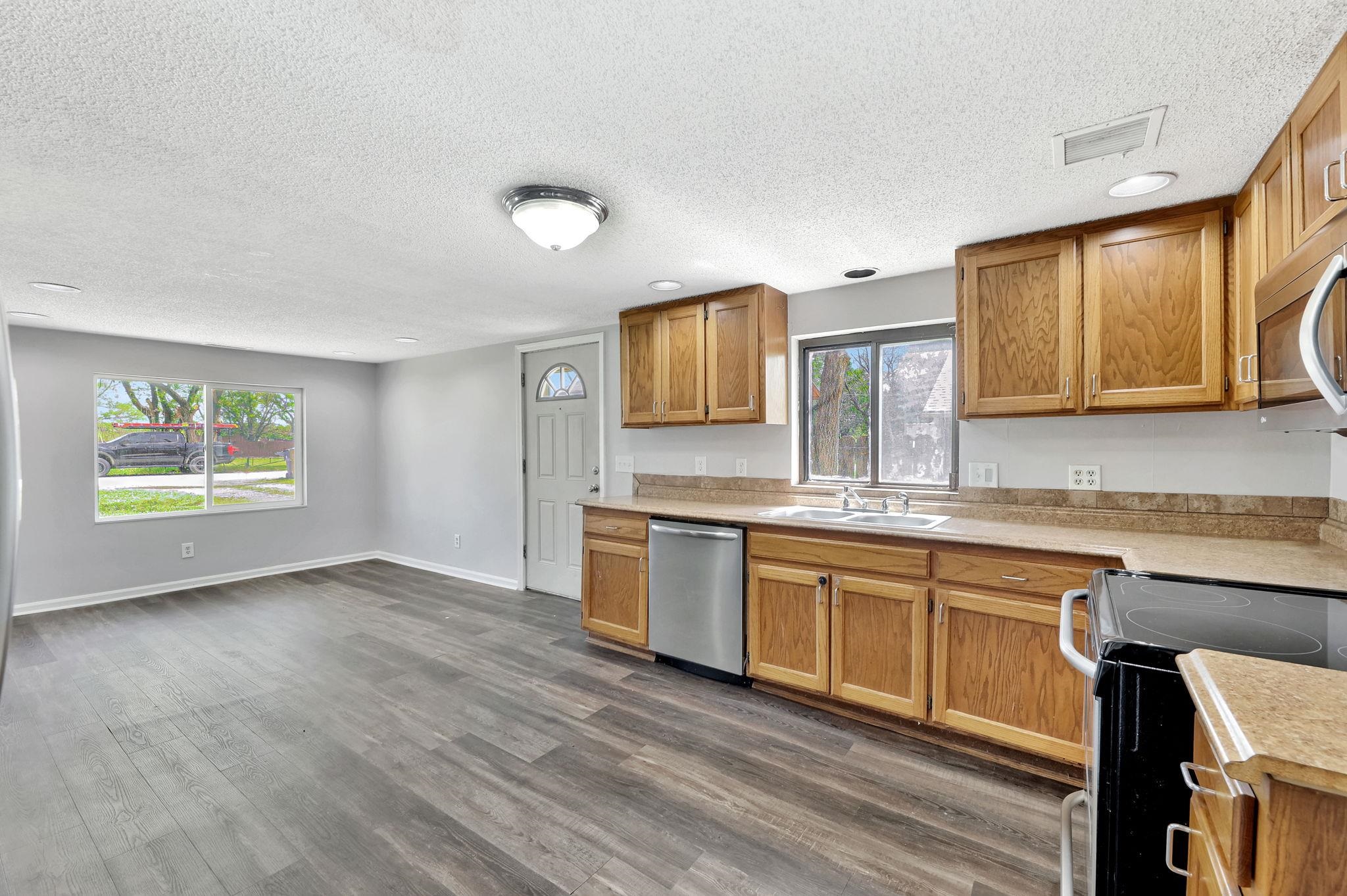 621 S Ruth Ave, Andover, Kansas image 11