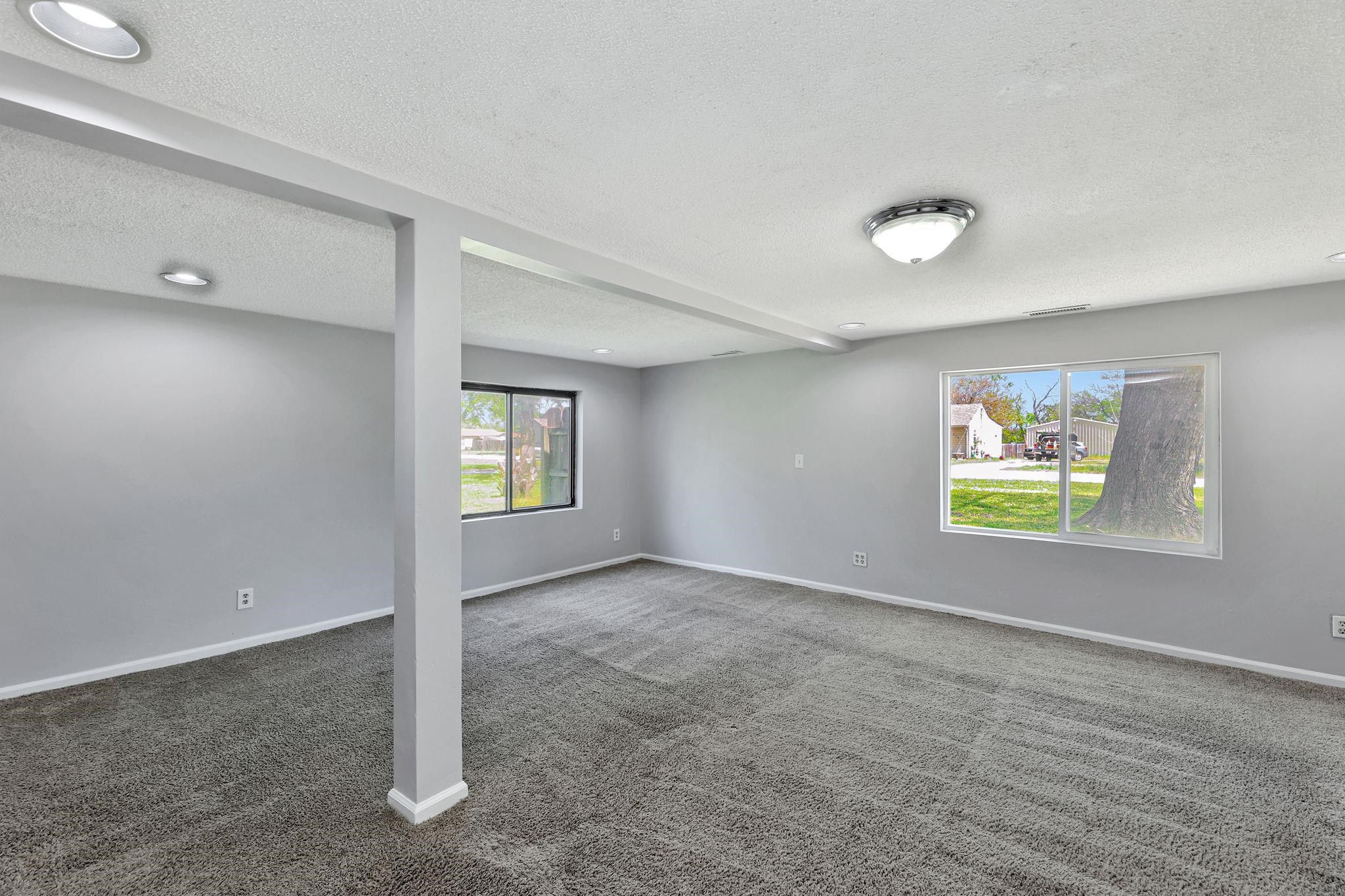 621 S Ruth Ave, Andover, Kansas image 8