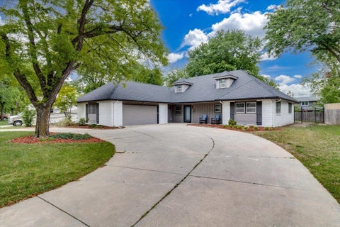 Homes For Sale - 720 N Stratford Ln<br/> Wichita, KS 67206