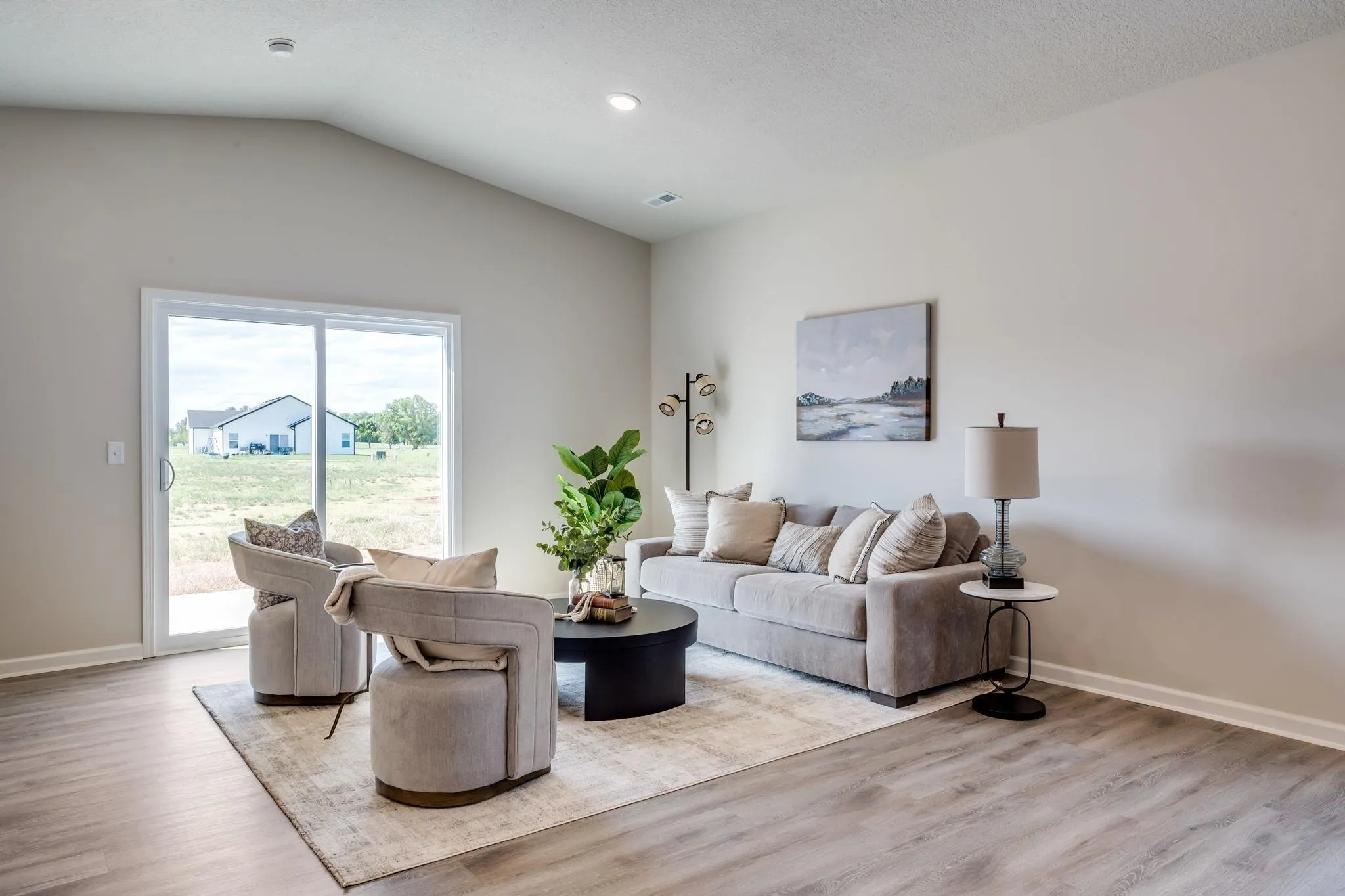 Garden Plain, Kansas 67050, United States, 4 Bedrooms Bedrooms, ,2 BathroomsBathrooms,Residential,Active,170013