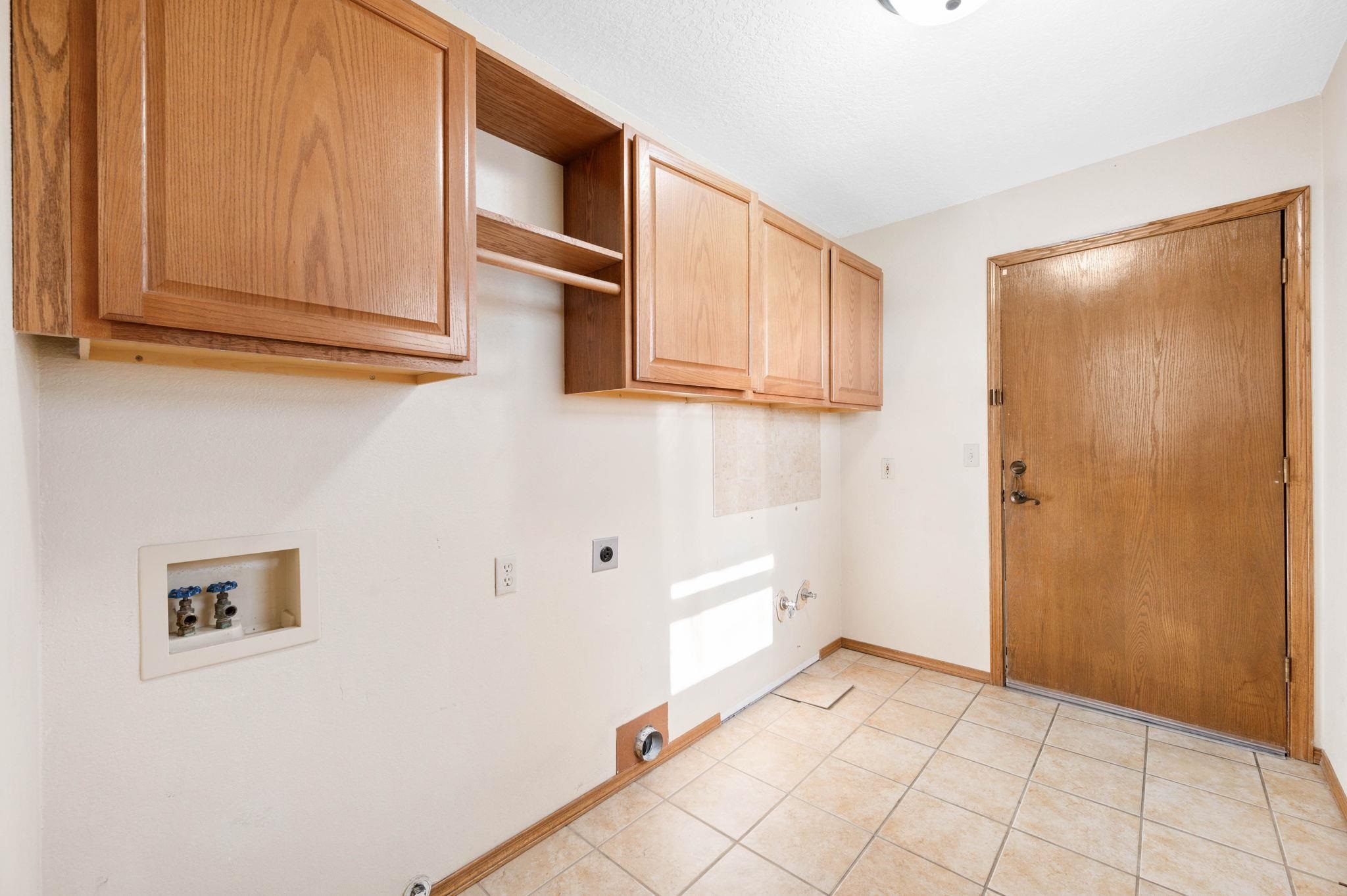 740 N Kansas Ct, Benton, Kansas image 13