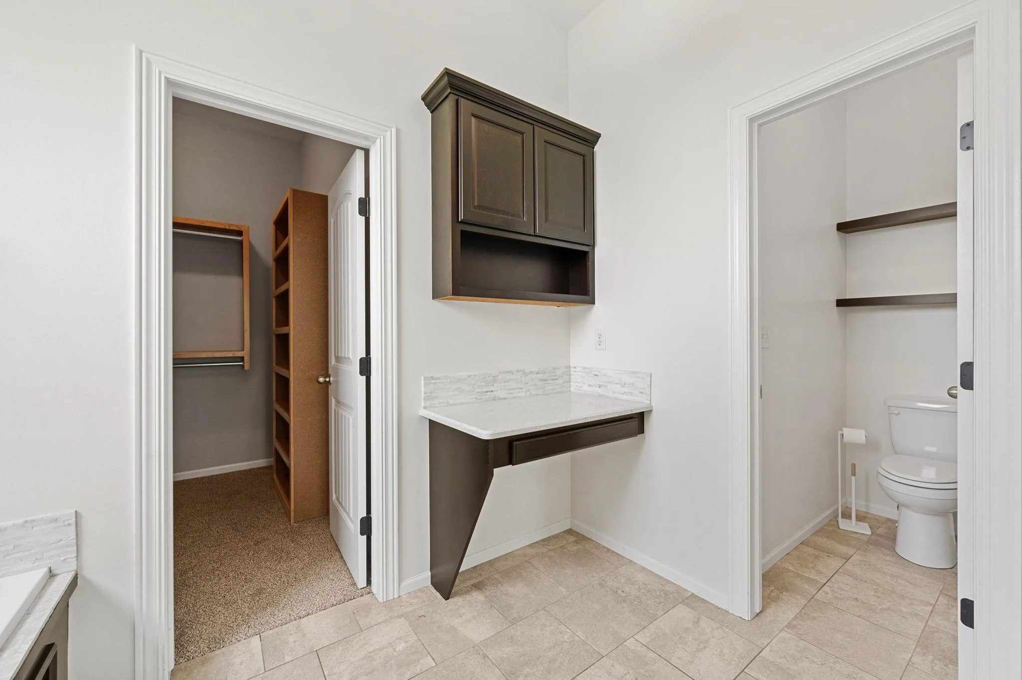 Andover, Kansas 67002, United States, 5 Bedrooms Bedrooms, ,3 BathroomsBathrooms,Residential,Active,166893