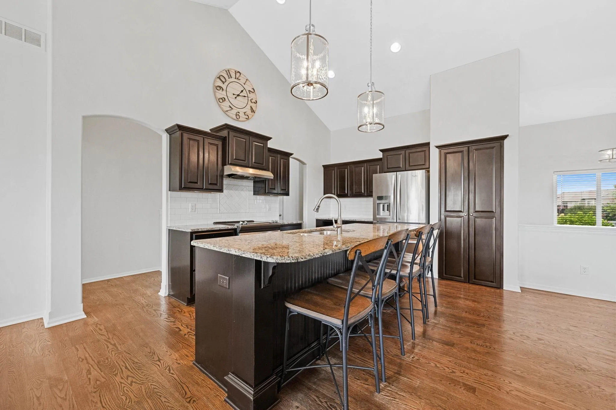 Andover, Kansas 67002, United States, 5 Bedrooms Bedrooms, ,3 BathroomsBathrooms,Residential,Active,166893