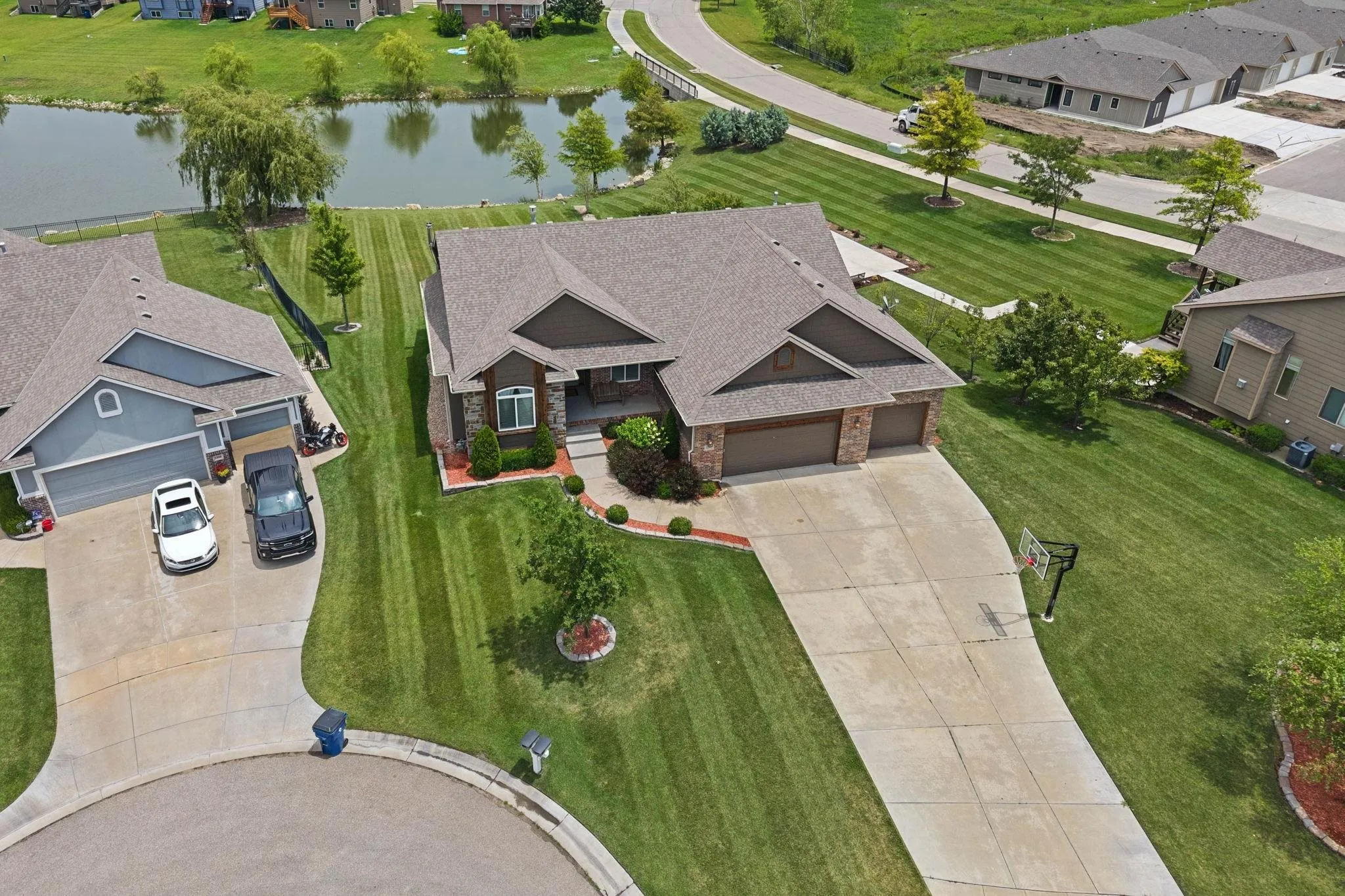 Andover, Kansas 67002, United States, 5 Bedrooms Bedrooms, ,3 BathroomsBathrooms,Residential,Active,166893