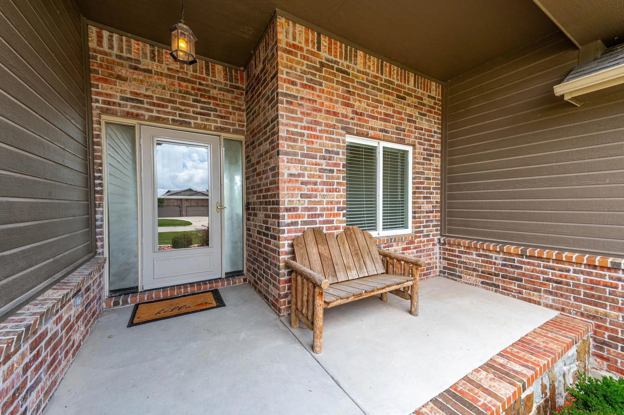 Andover, Kansas 67002, United States, 5 Bedrooms Bedrooms, ,3 BathroomsBathrooms,Residential,Active,166893