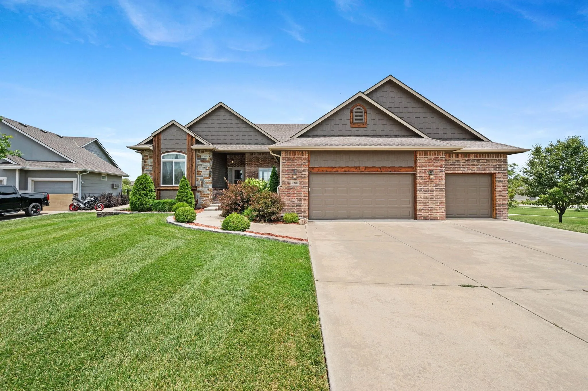 Andover, Kansas 67002, United States, 5 Bedrooms Bedrooms, ,3 BathroomsBathrooms,Residential,Active,166893